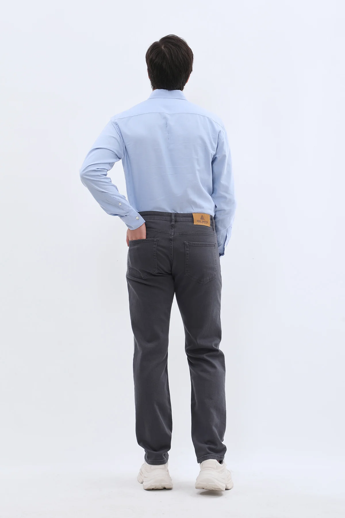 جينز Comfort Fit من DNM UNITED - لون رمادي غامق - Image 3