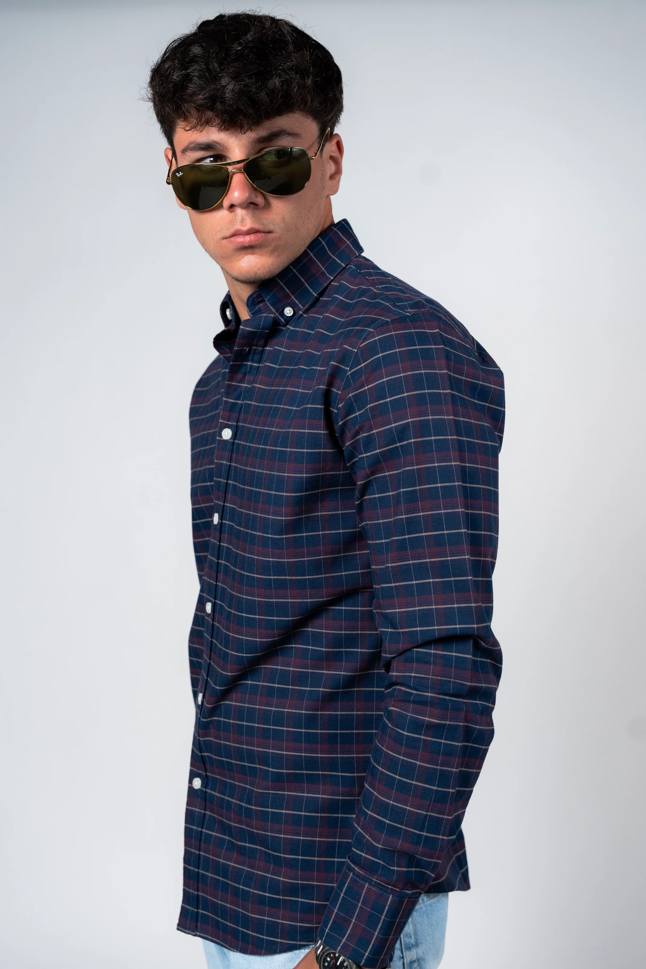 قميص كاروهات بقبة بأزرار من SHIRTSPRO - لون بنفسجي داكن  - Image 3