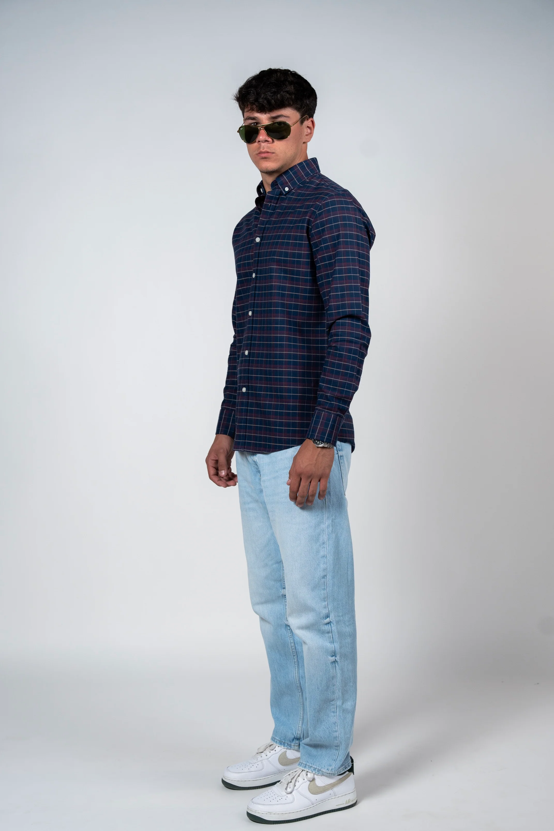 قميص كاروهات بقبة بأزرار من SHIRTSPRO - لون بنفسجي داكن  - Image 4