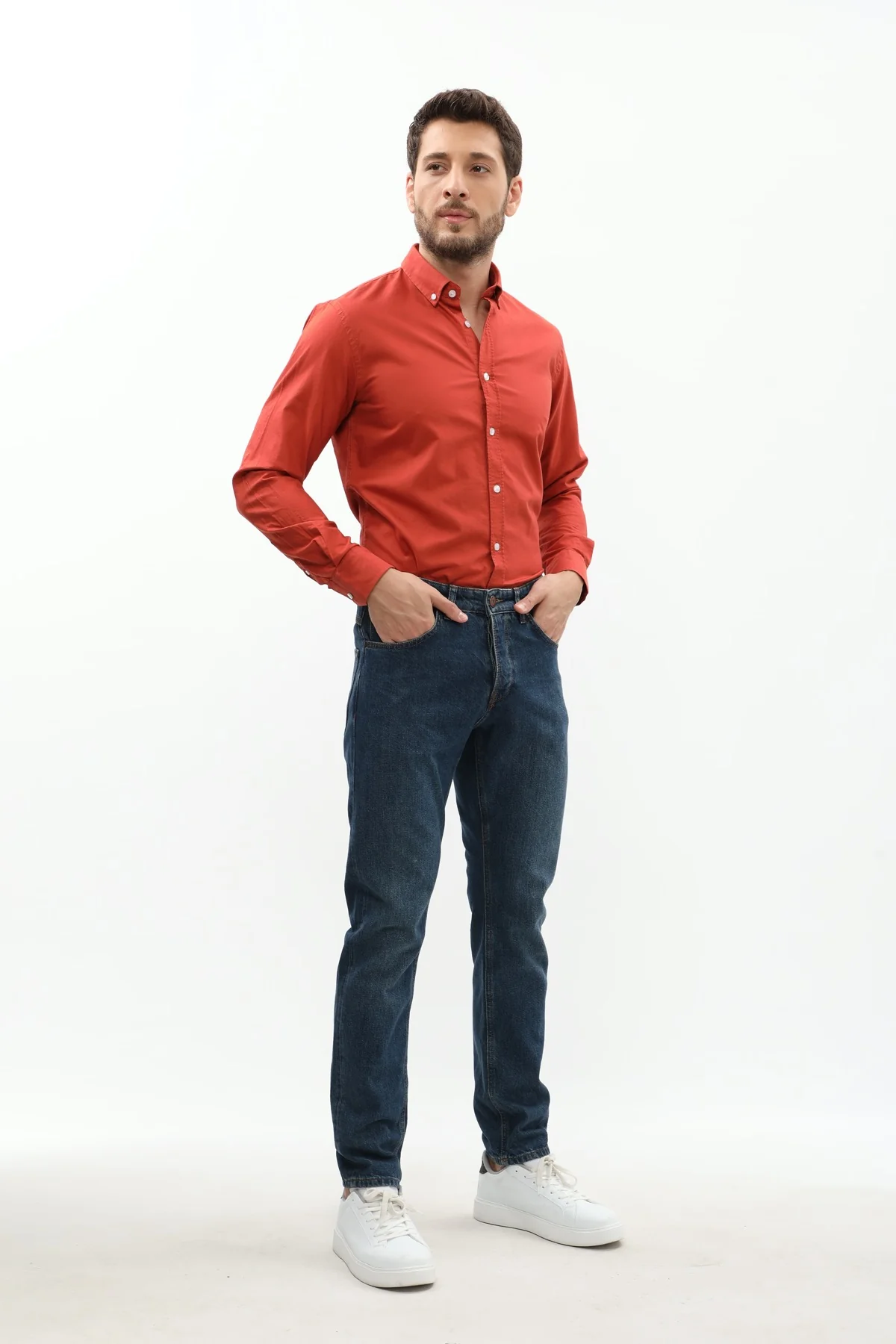 جينز Slim Fit من DNM UNITED - لون أزرق غامق باهت - Image 2