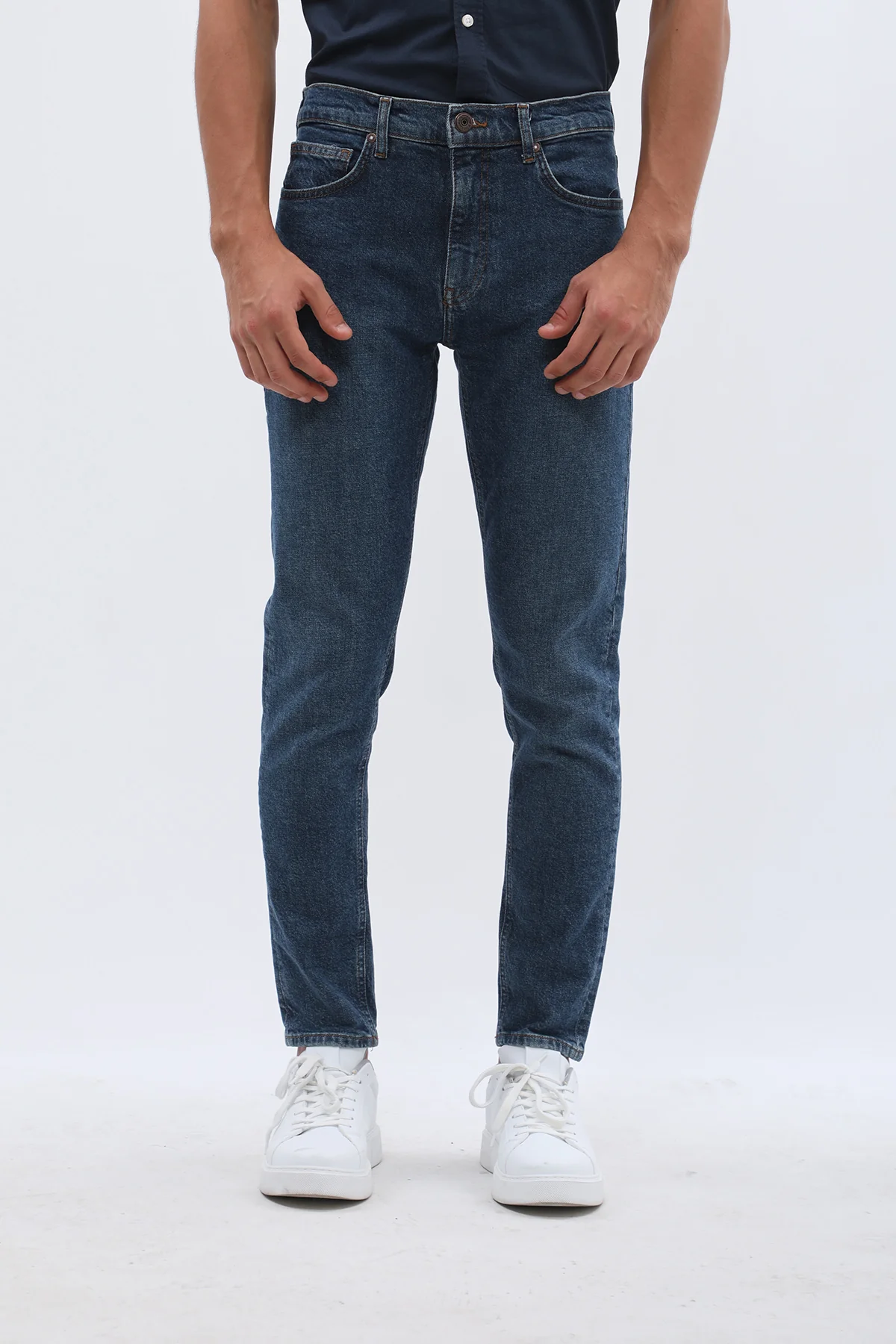 جينز Boyfriend Slim Fit من JEANSPRO - لون أزرق غامق - Image 3