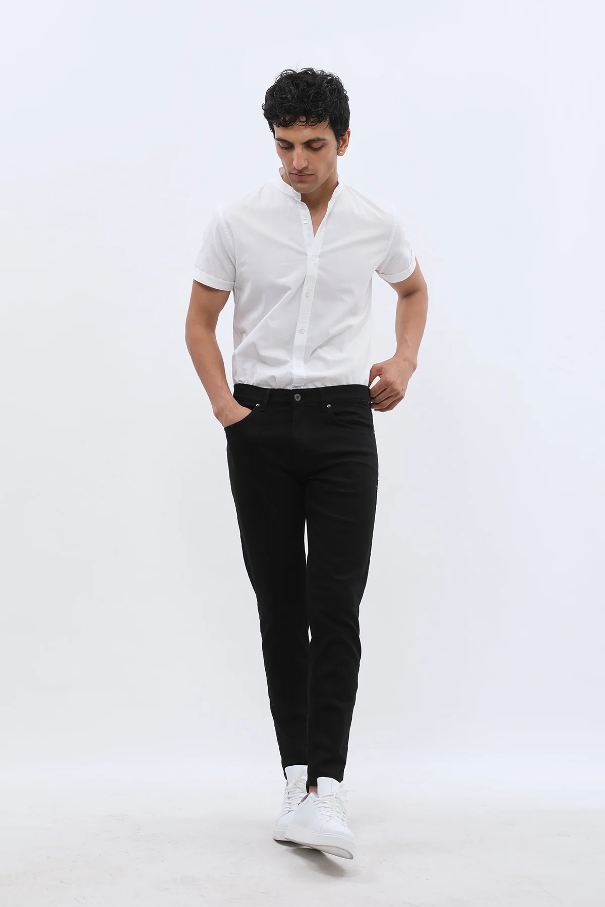 جينز Boyfriend Slim Fit من JEANSPRO - لون أسود داكن - Image 7