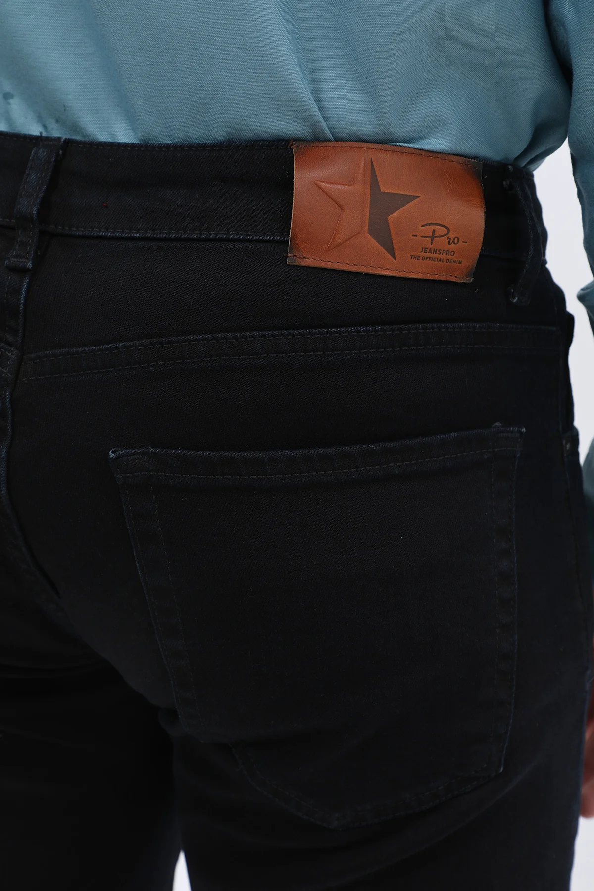 جينز Comfort Fit من JEANSPRO - لون أسود - Image 4