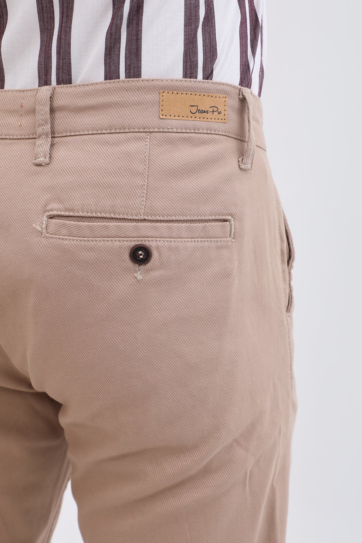 بنطلون كتان Slim Fit من JEANSPRO - لون رملي - Image 4