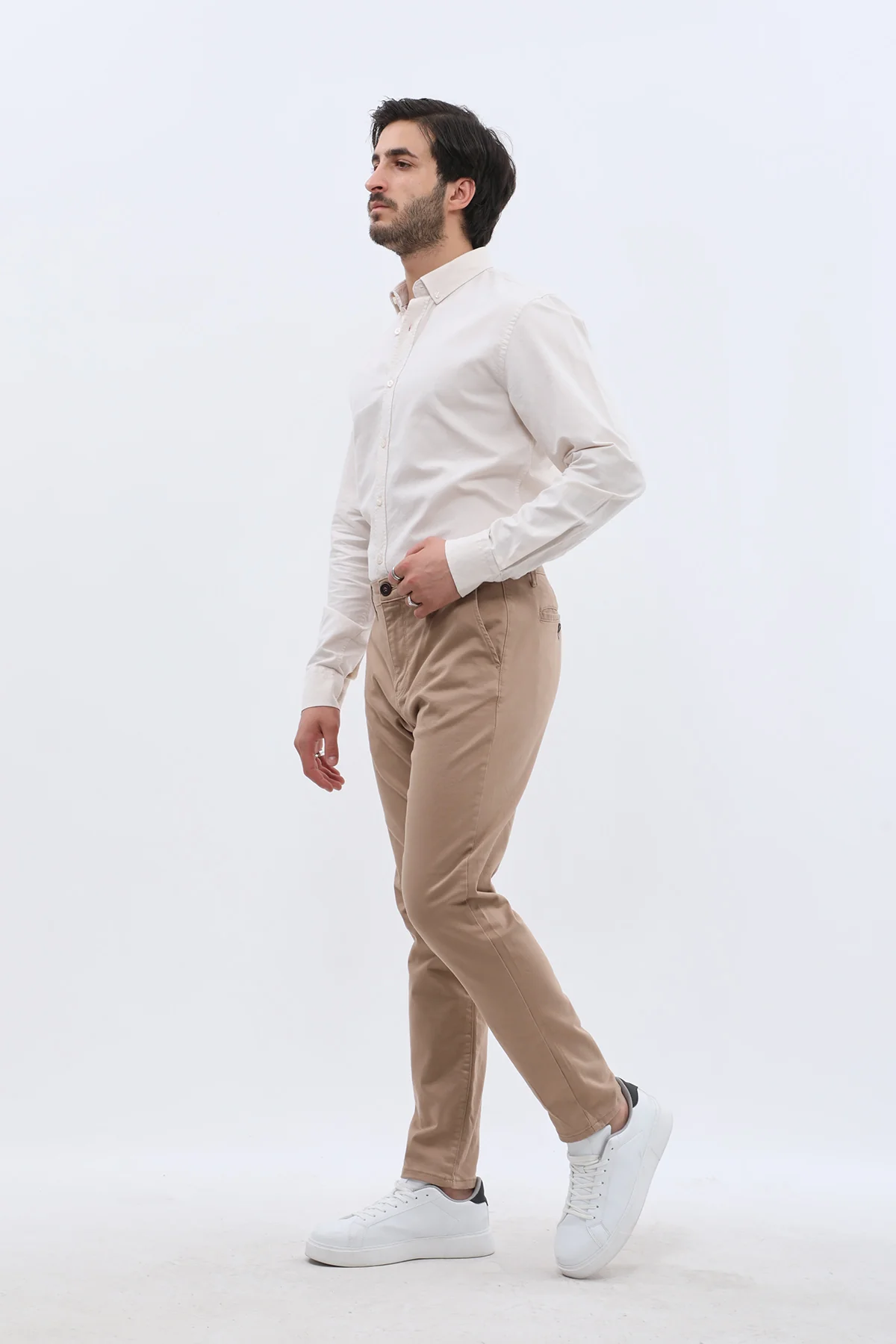 بنطلون كتان Slim Fit من JEANSPRO - لون رملي - Image 4