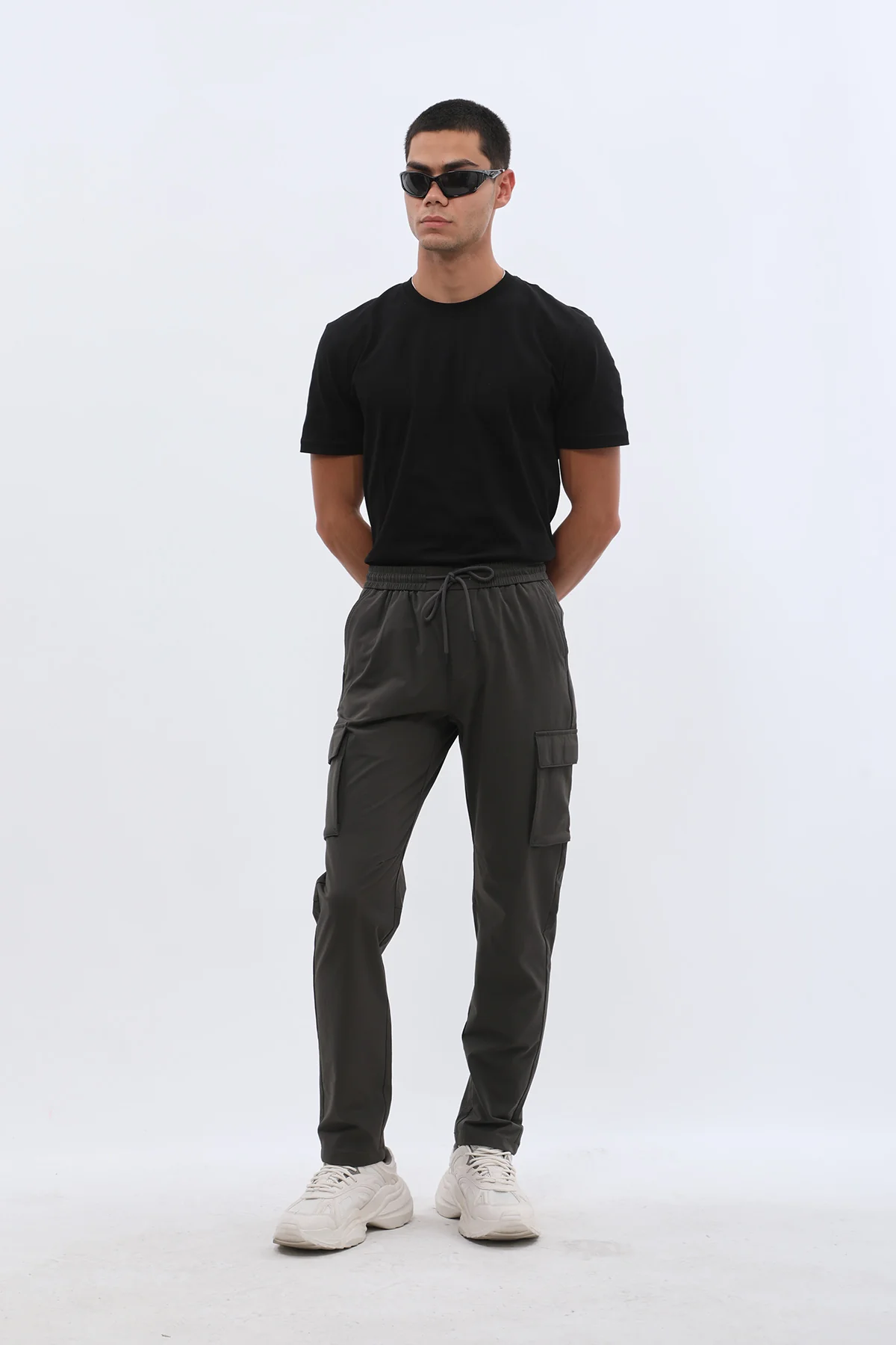 بنطلون كارجو بتصميم مرن من JEANSPRO - لون زيتي - Image 5