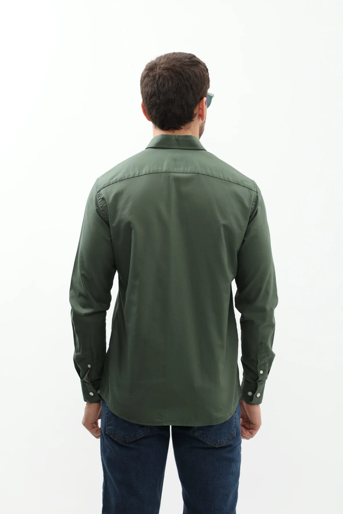قميص باسكت بقبة بأزرار من SHIRTSPRO - لون أخضر جبلي - Image 5