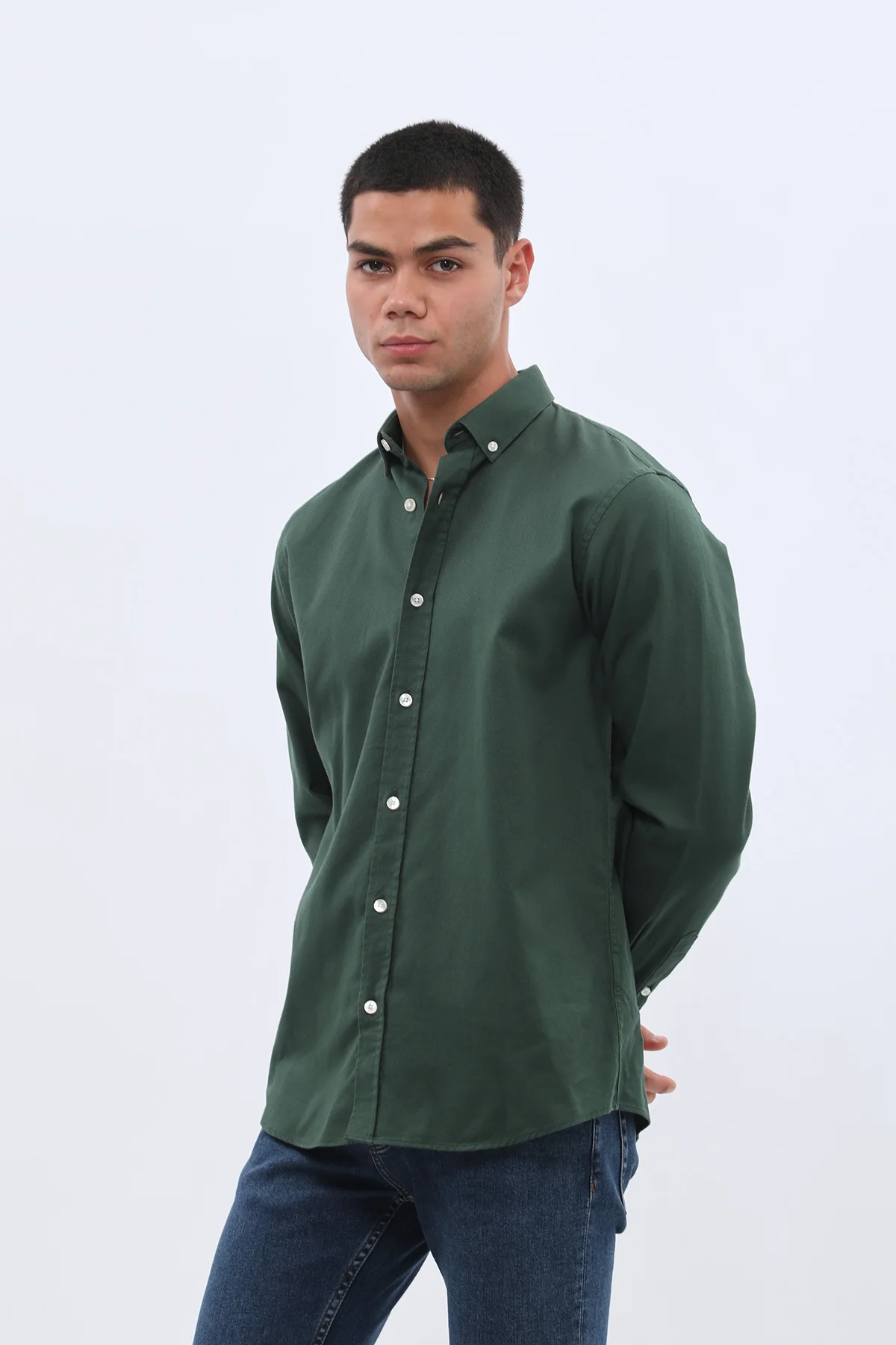 قميص باسكت بقبة بأزرار من SHIRTSPRO - لون أخضر - Image 3