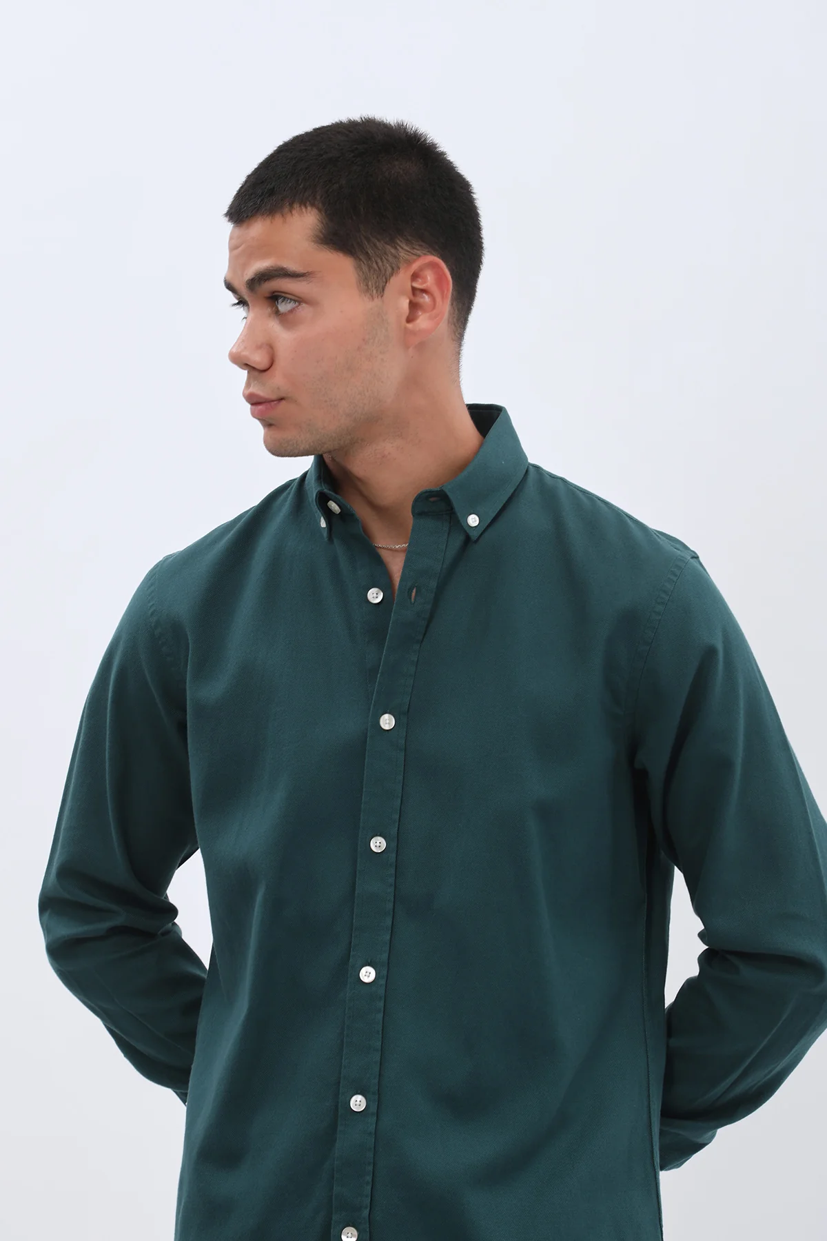 قميص باسكت بقبة بأزرار من SHIRTSPRO - لون فيروزي غامق - Image 2