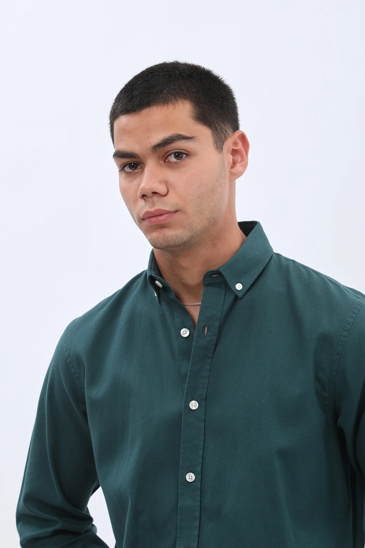 قميص باسكت بقبة بأزرار من SHIRTSPRO - لون فيروزي غامق - Image 4