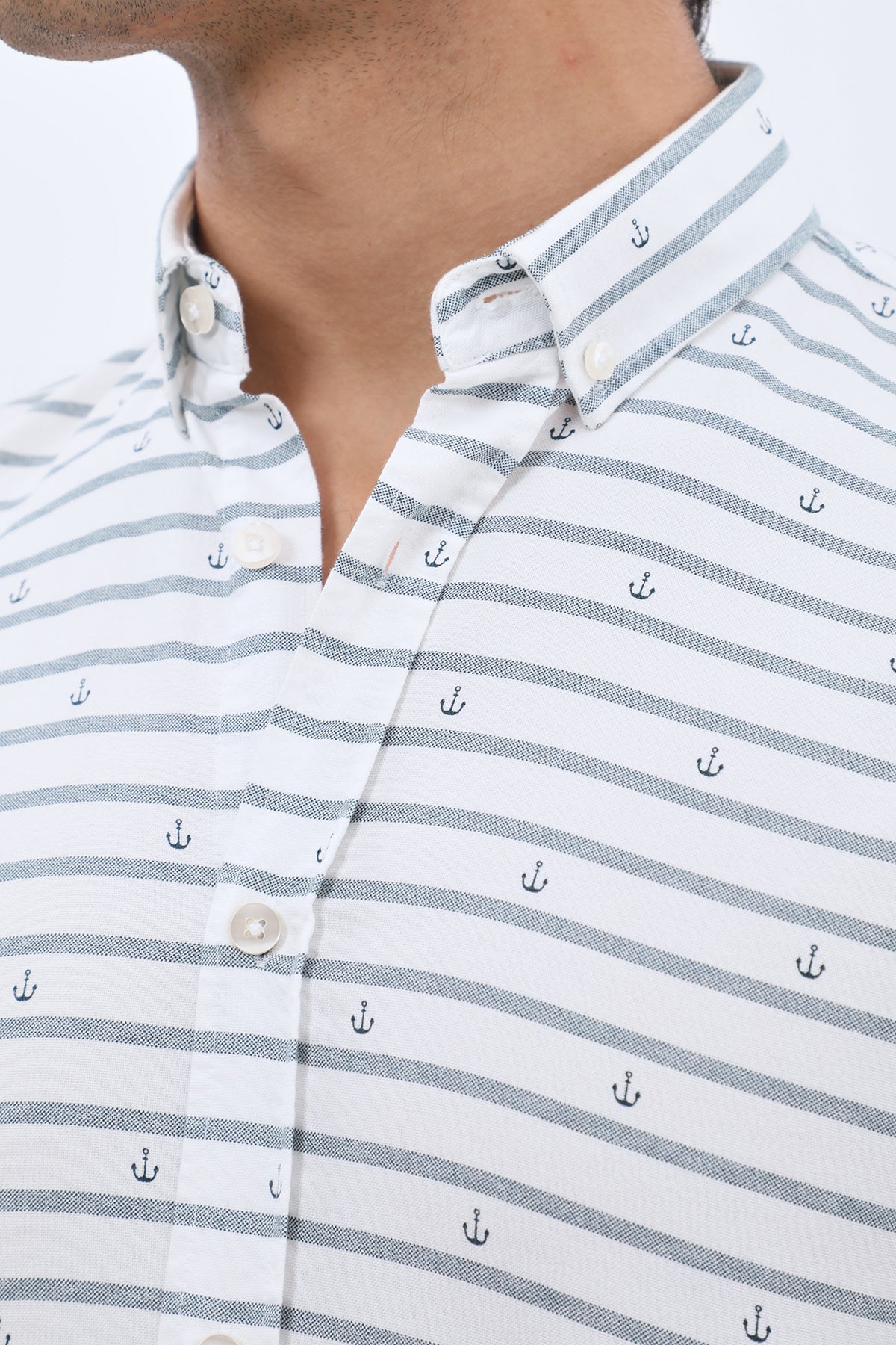 قميص مخطط بأكمام قصيرة وقبة بأزرار من SHIRTSPRO - لون ازرق