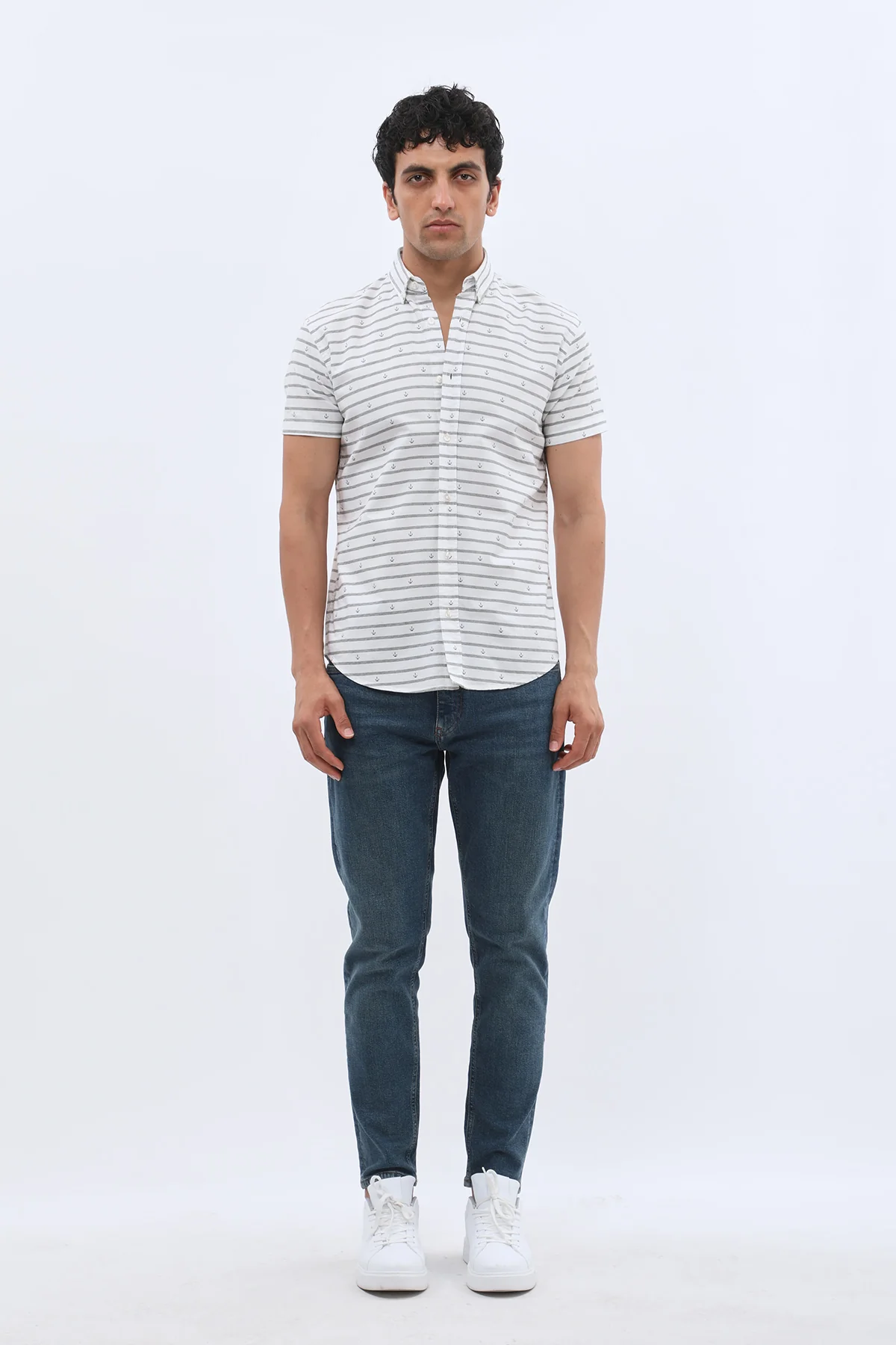 قميص مخطط بأكمام قصيرة وقبة بأزرار من SHIRTSPRO - لون أخضر - Image 5