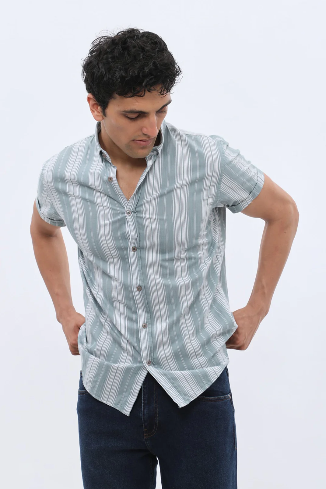 قميص مخطط بأكمام قصيرة وقبة بأزرار من SHIRTSPRO - لون بترولي - Image 3