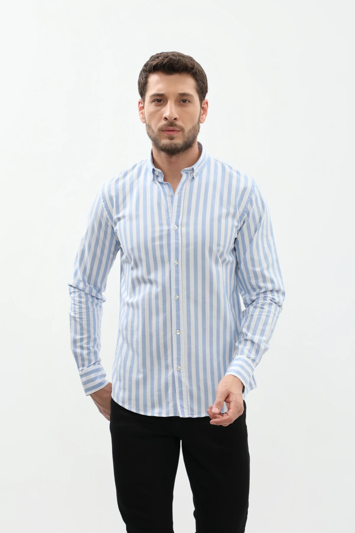 قميص مخطط بقبة بأزرار من SHIRTSPRO - لون أزرق - Image 2