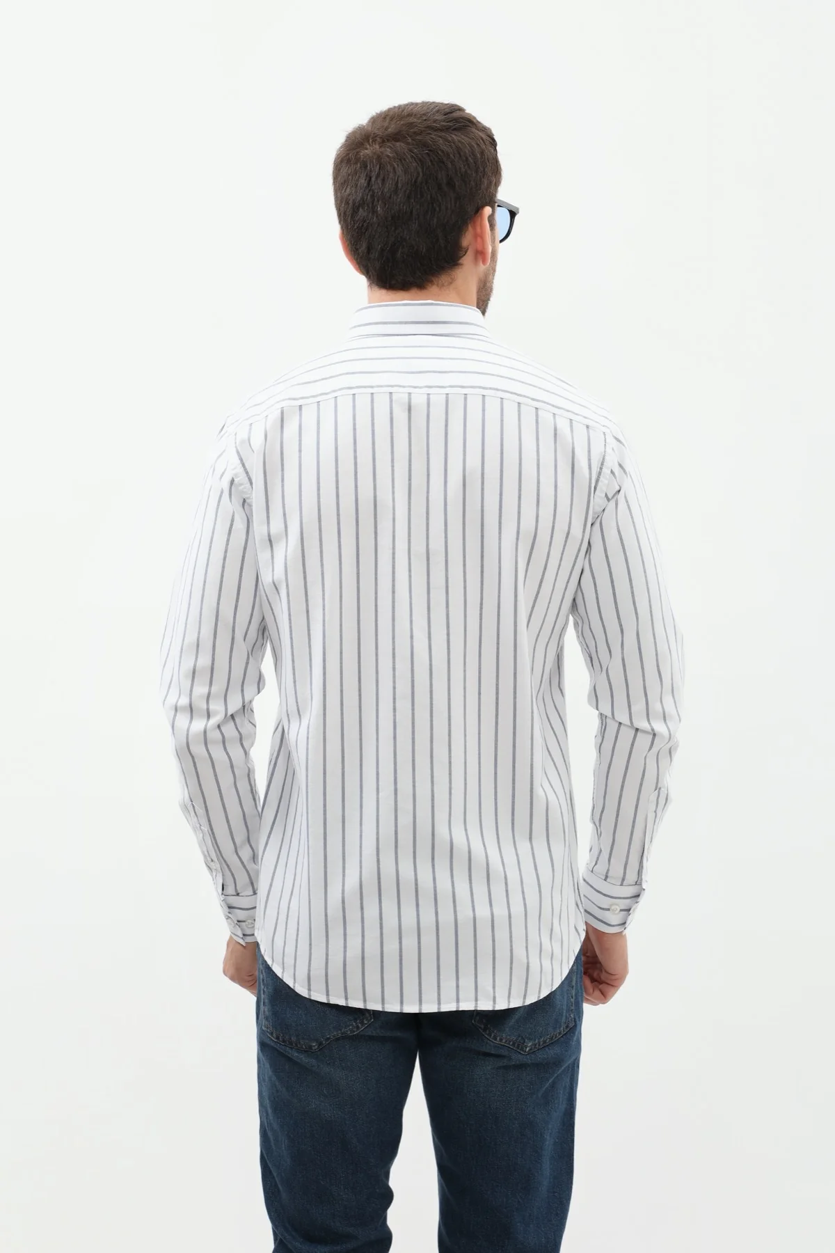 قميص مخطط بقبة بأزرار من SHIRTSPRO - لون كحلي - Image 5
