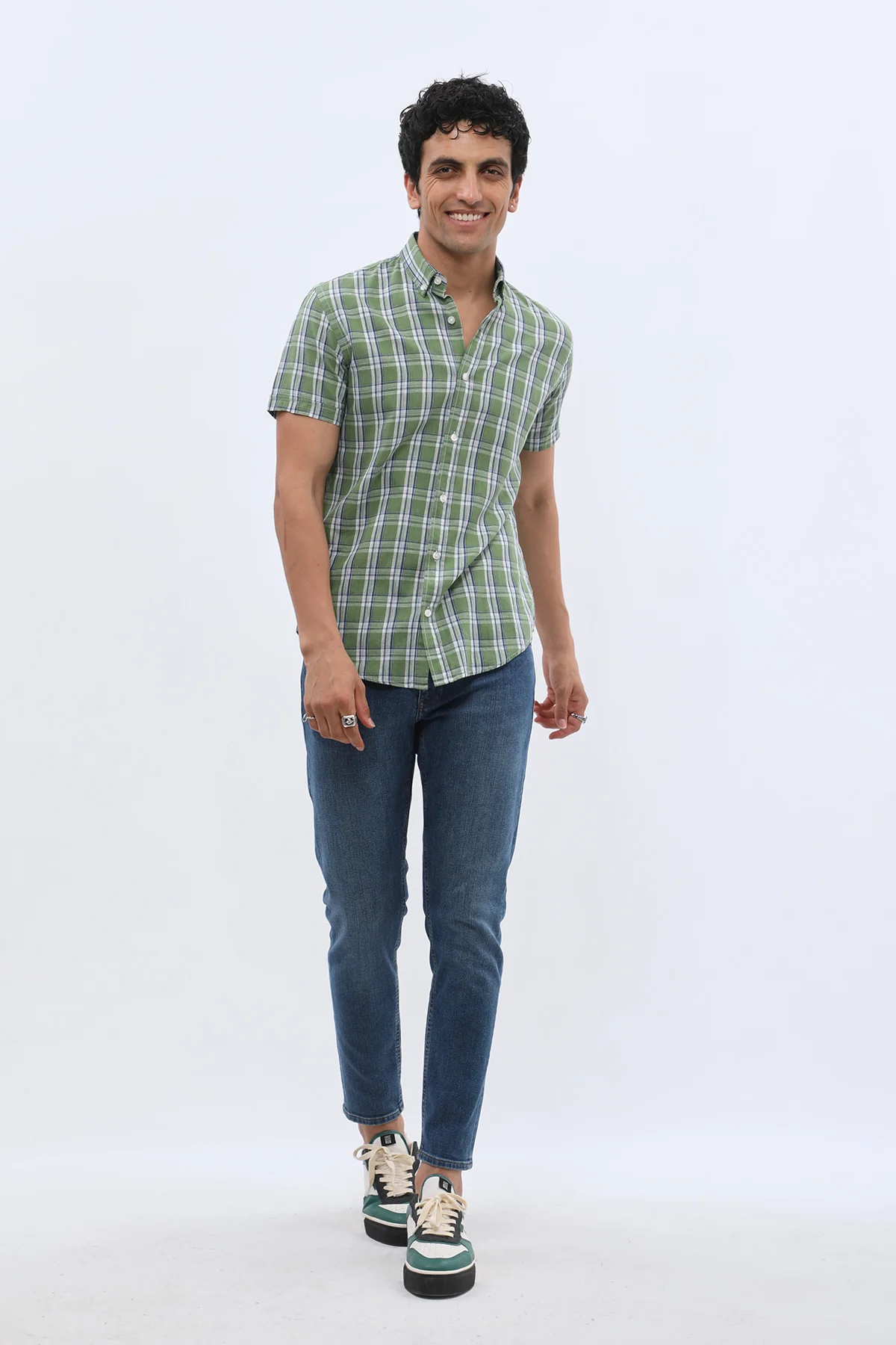 قميص كاروهات بأكمام قصيرة وقبة بأزرار من SHIRTSPRO - لون أخضر - Image 3