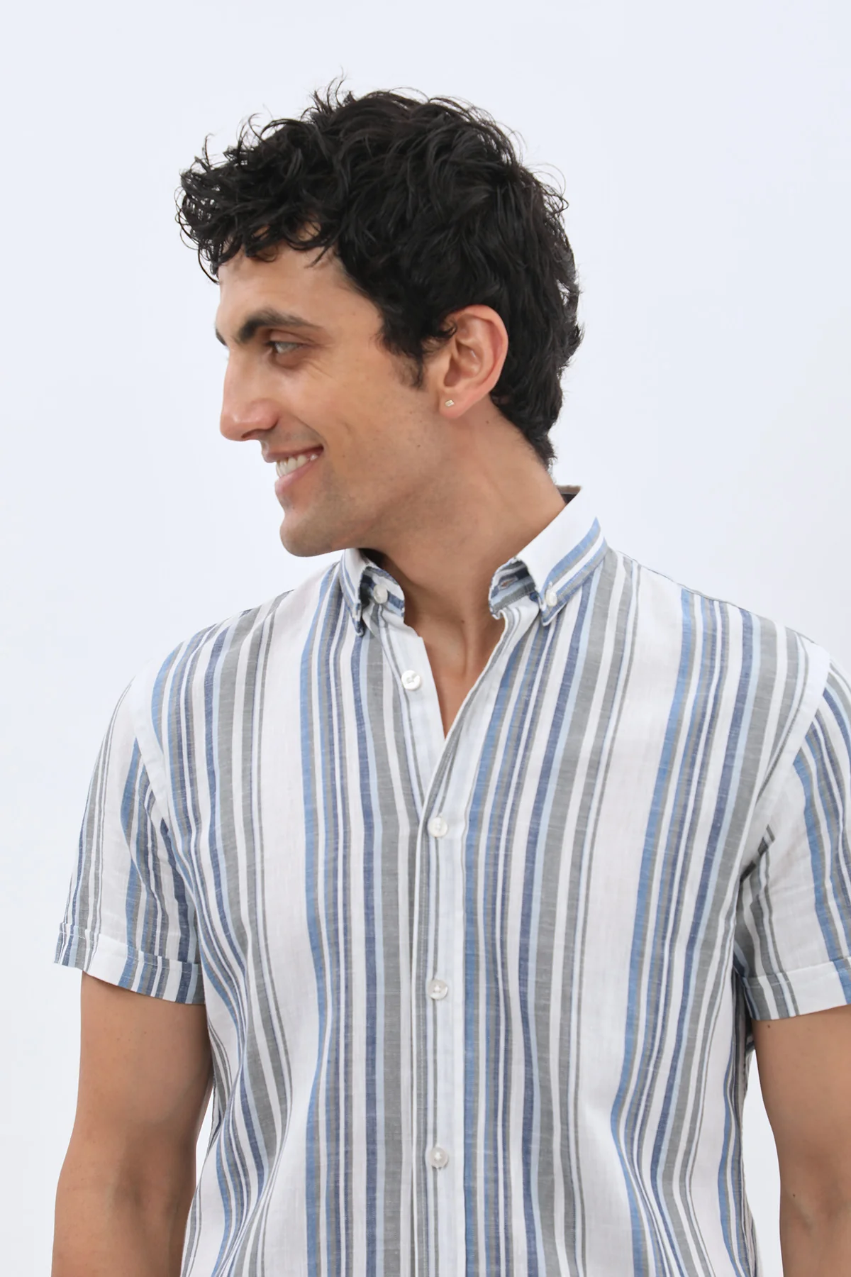 قميص مخطط بأكمام قصيرة وقبة بأزرار من SHIRTSPRO - لون كحلي  - Image 5