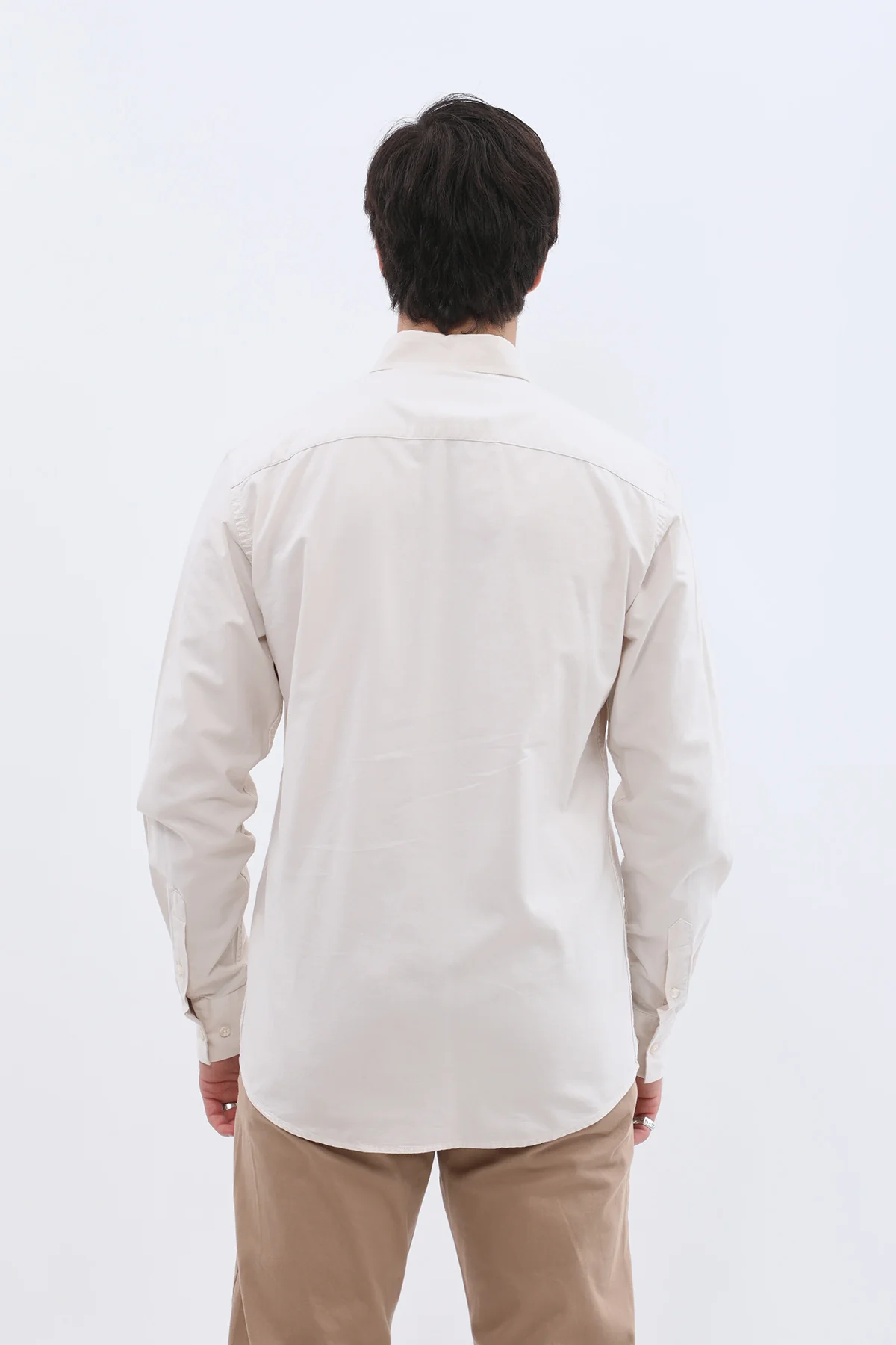 قميص أكسفورد بقبة بأزرار من SHIRTSPRO - لون بيج - Image 4