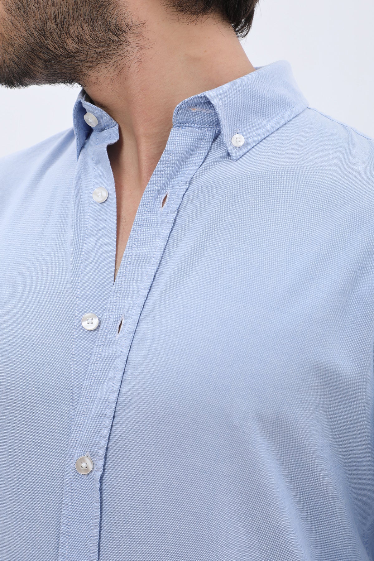 قميص أكسفورد بقبة بأزرار من SHIRTSPRO - لون أزرق
