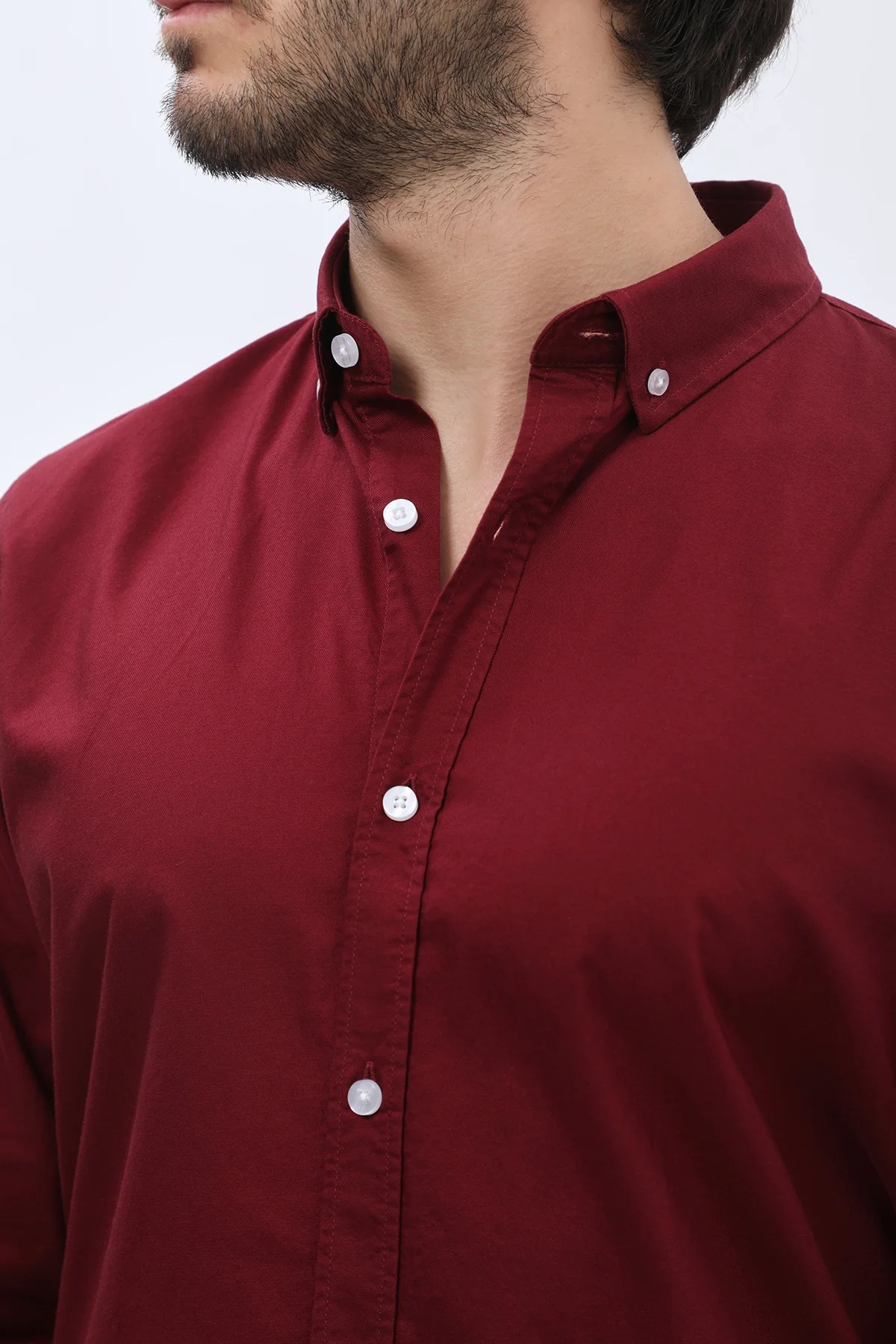 قميص أوكسفورد بقبة بأزرار من SHIRTSPRO - لون أحمر بورجندي