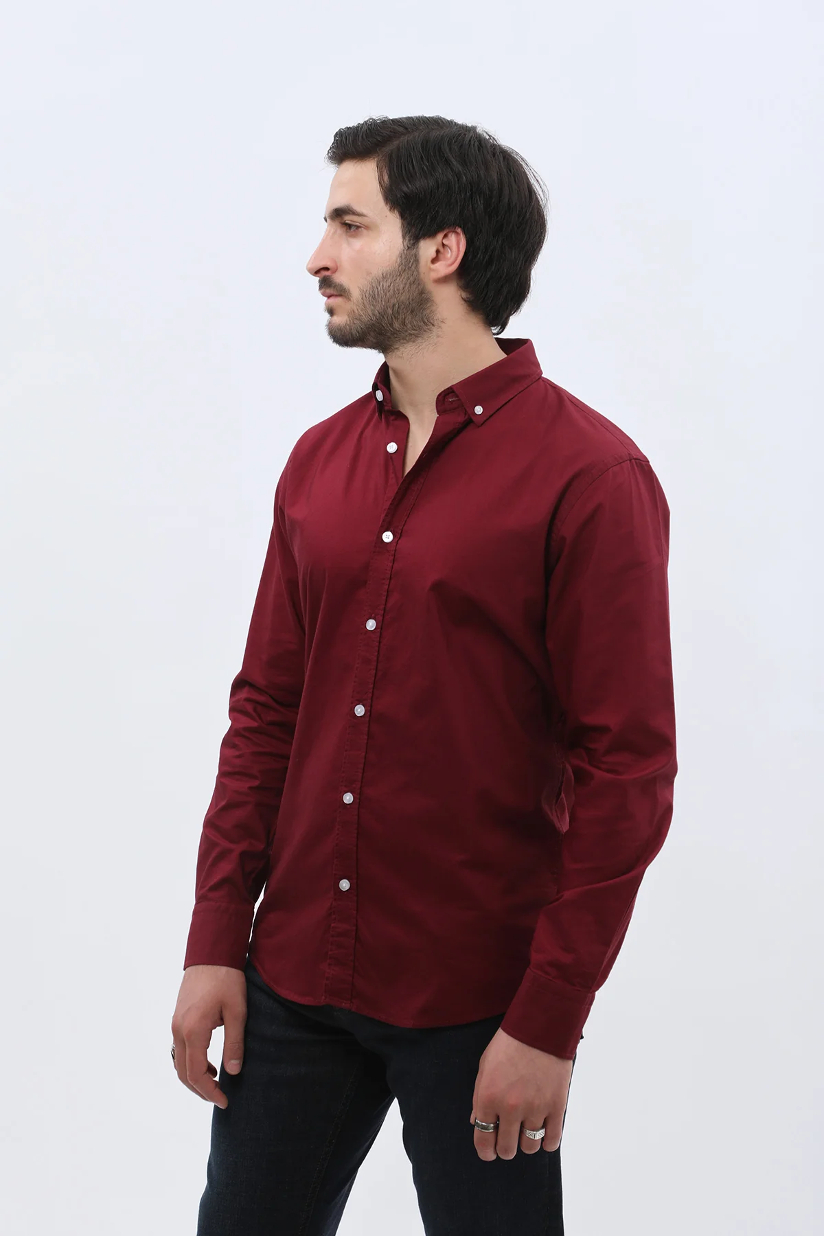 قميص أوكسفورد بقبة بأزرار من SHIRTSPRO - لون أحمر بورجندي - Image 2