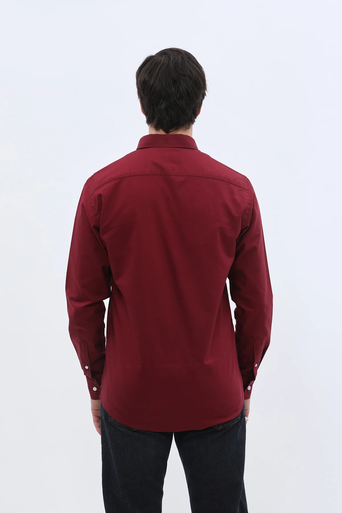 قميص أوكسفورد بقبة بأزرار من SHIRTSPRO - لون أحمر بورجندي - Image 5