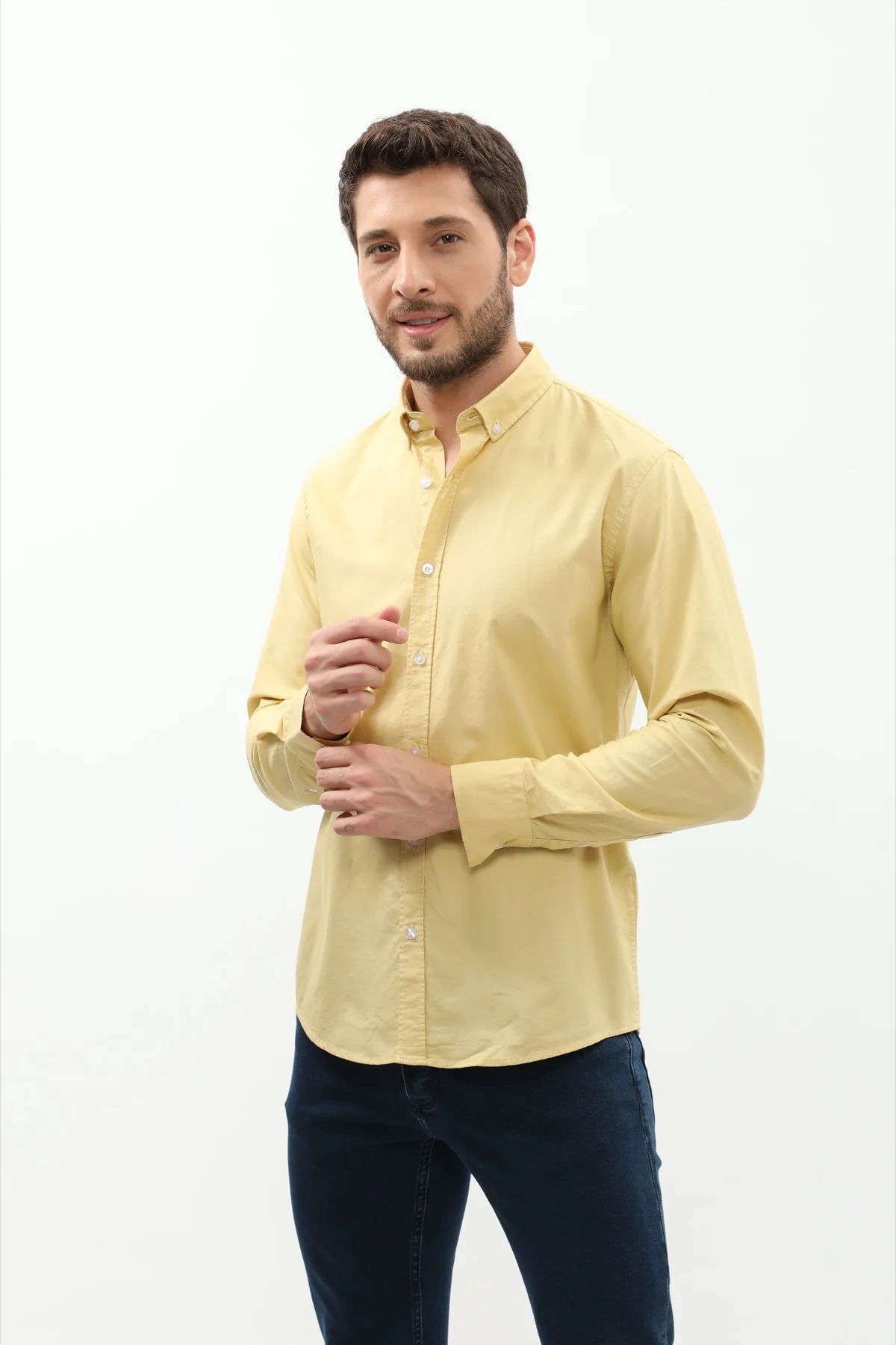 قميص أكسفورد بقبة بأزرار من SHIRTSPRO - لون أصفر باهت - Image 4