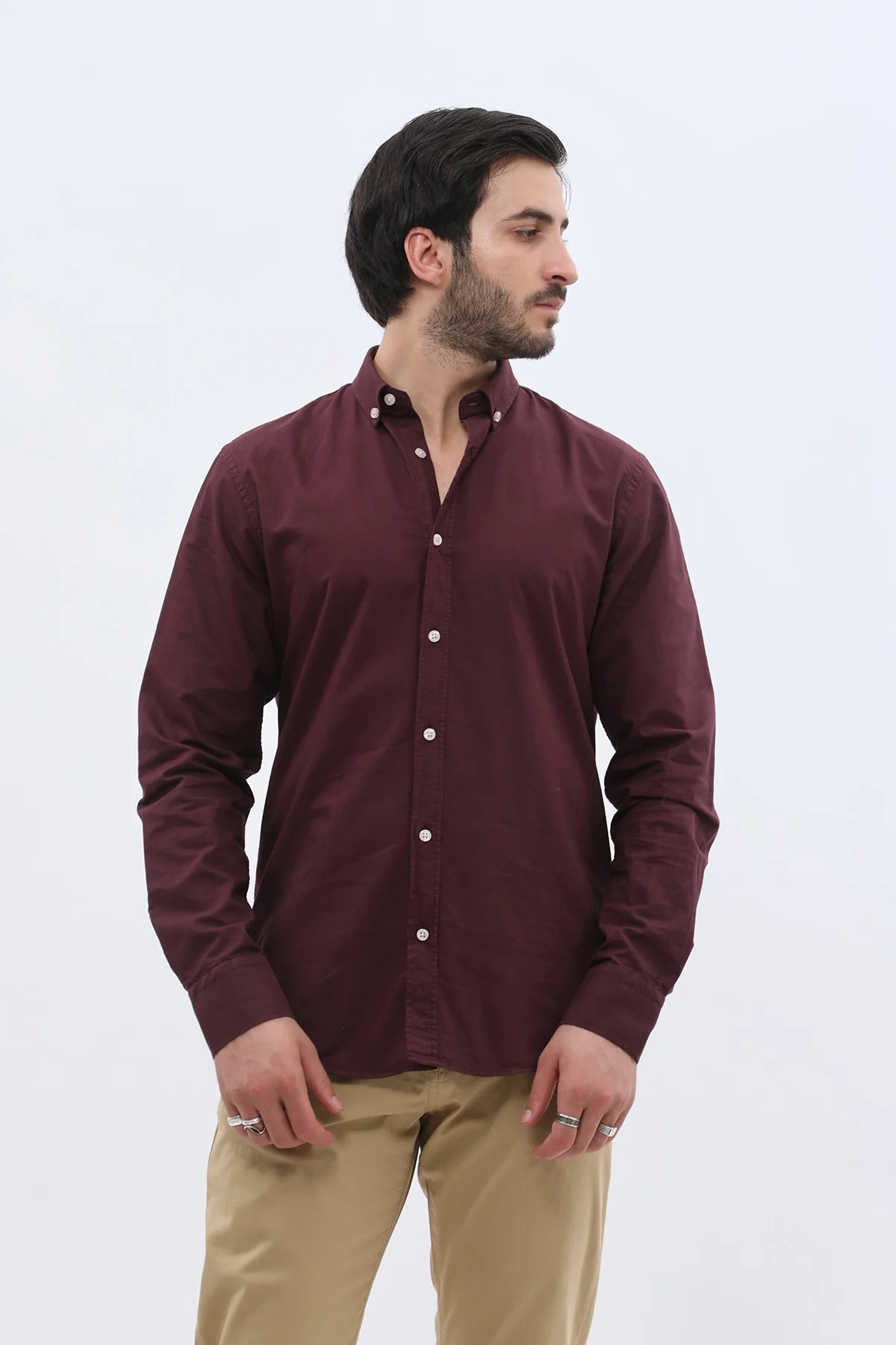 قميص أكسفورد بقبة بأزرار من SHIRTSPRO - لون أرجواني داكن - Image 2
