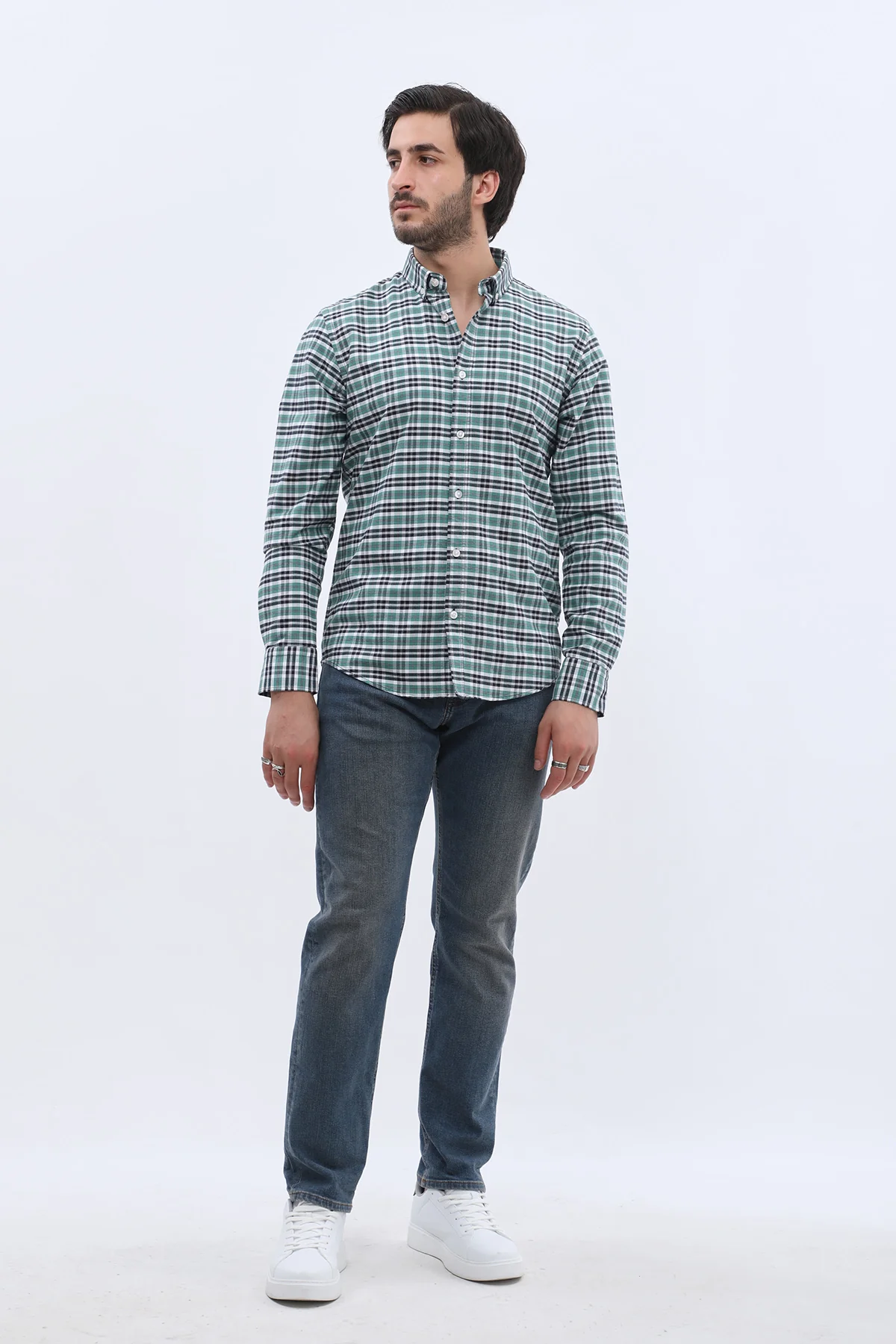 قميص أكسفورد كاروهات بقبة بأزرار من SHIRTSPRO - لون أخضر فاتح - Image 3