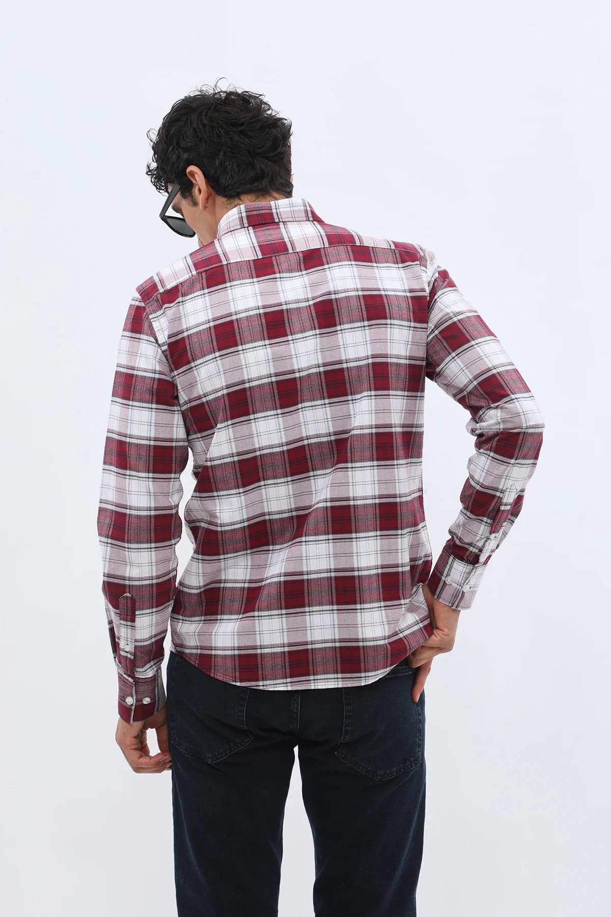 قميص أكسفورد كاروهات بقبة بأزرار من SHIRTSPRO - لون أحمر
 - Image 4