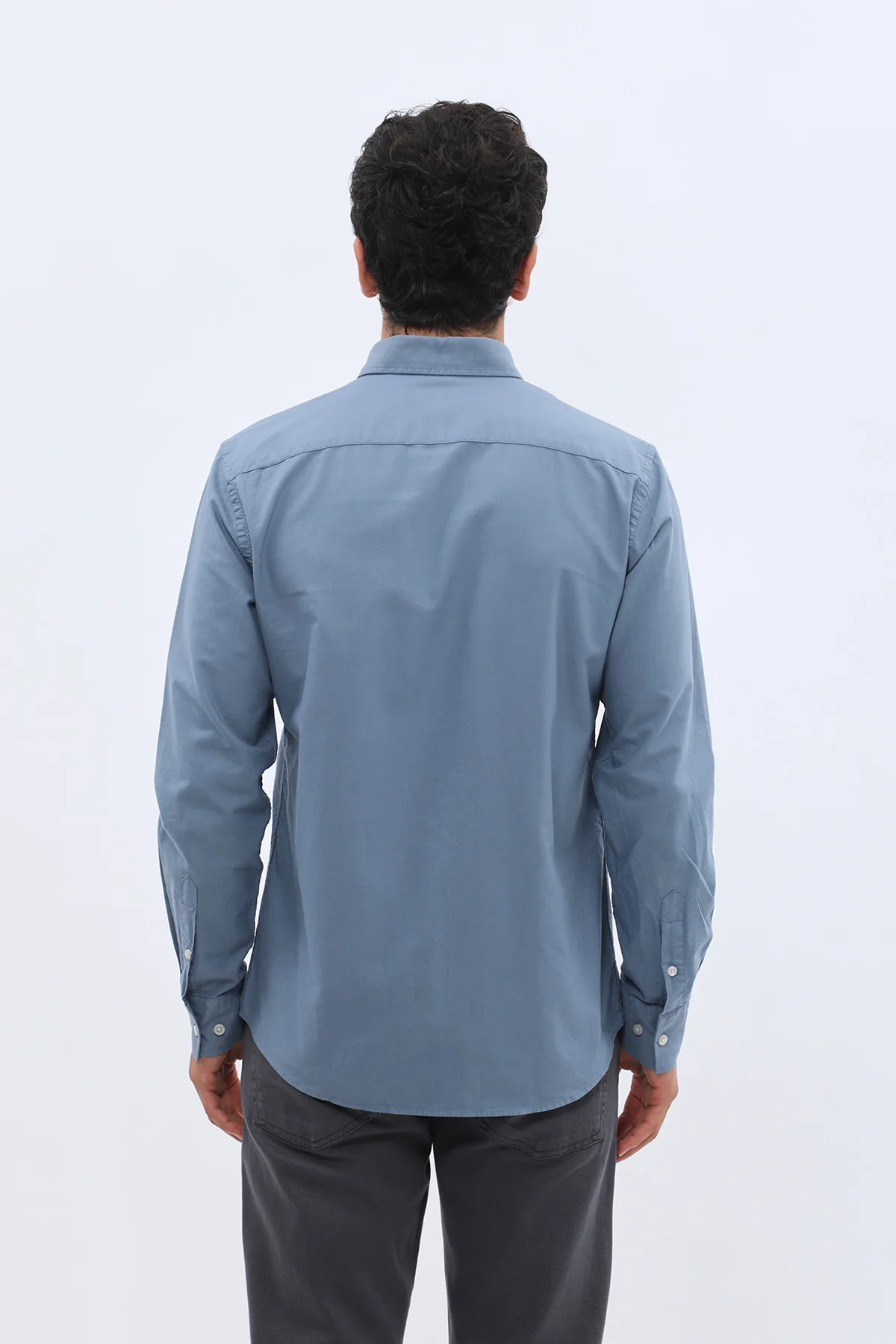 قميص أكسفورد بقبة بأزرار من SHIRTSPRO - لون أزرق فاتح - Image 5