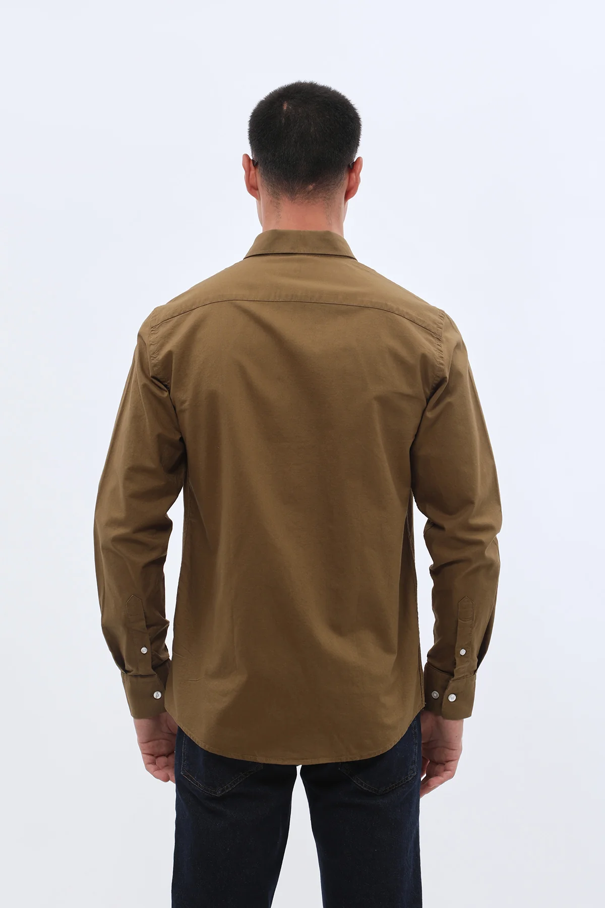 قميص أكسفورد بقبة بأزرار من SHIRTSPRO - لون أخضر عسكري - Image 4