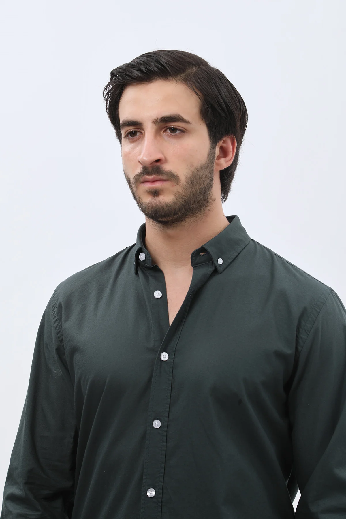 قميص أكسفورد بقبة بأزرار من SHIRTSPRO - لون زيتي باهت  - Image 3