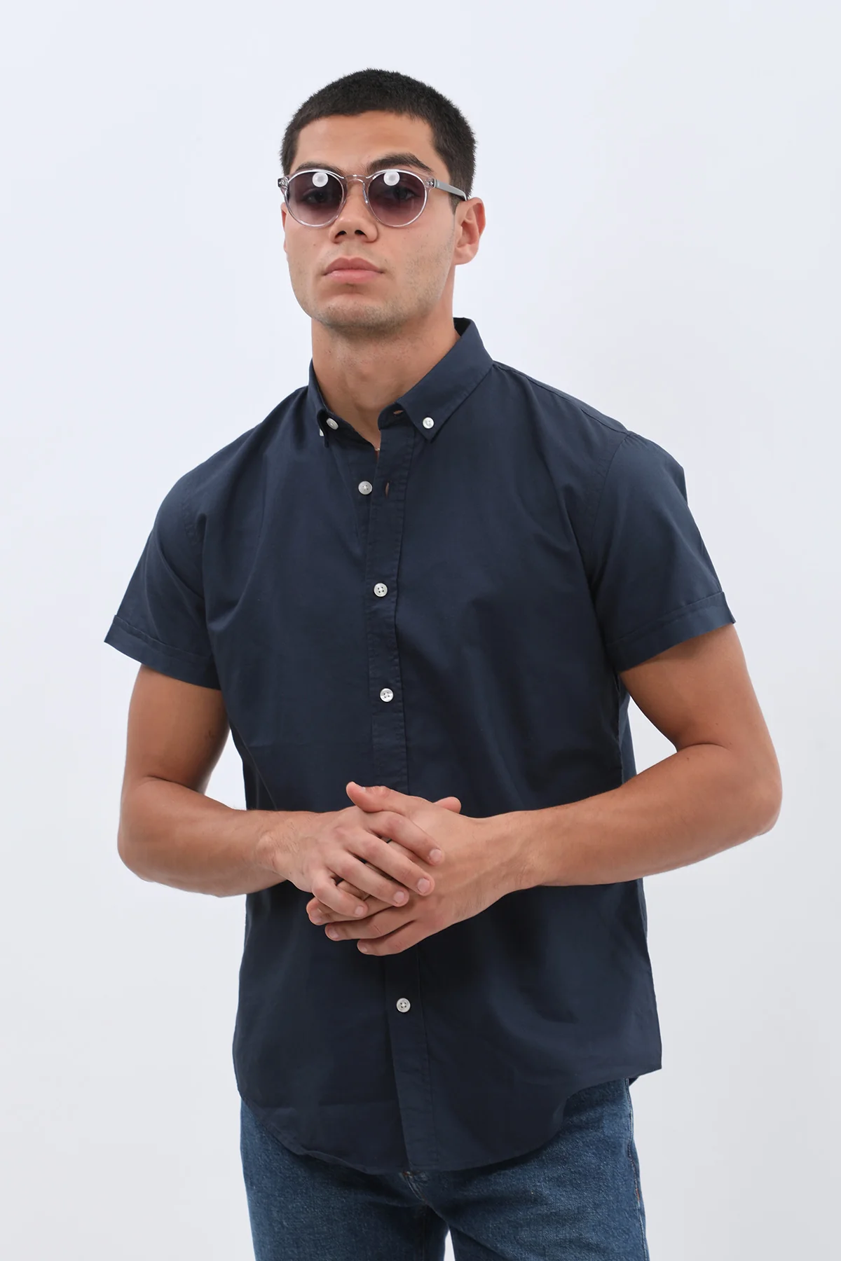 قميص أكسفورد بأكمام قصيرة وقبة بأزرار من SHIRTSPRO - لون التوت الأزرق

 - Image 2