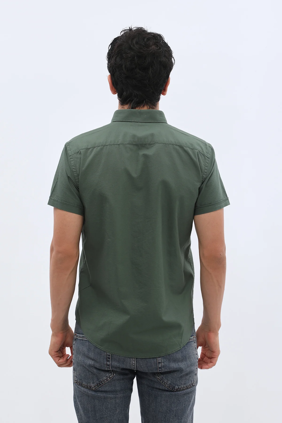 قميص أكسفورد بأكمام قصيرة وقبة بأزرار من SHIRTSPRO - لون أخضر جبلي - Image 5