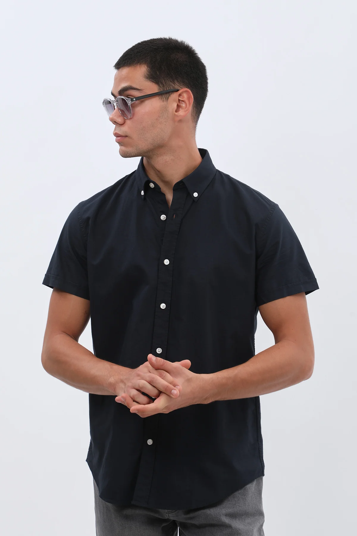 قميص أكسفورد بأكمام قصيرة وقبة بأزرار من SHIRTSPRO - لون كحلي - Image 4