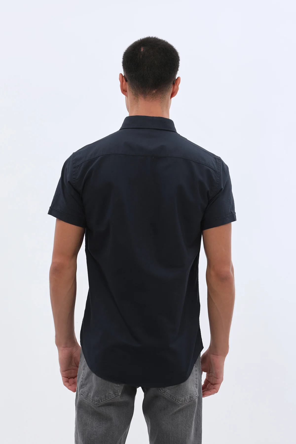 قميص أكسفورد بأكمام قصيرة وقبة بأزرار من SHIRTSPRO - لون كحلي - Image 6
