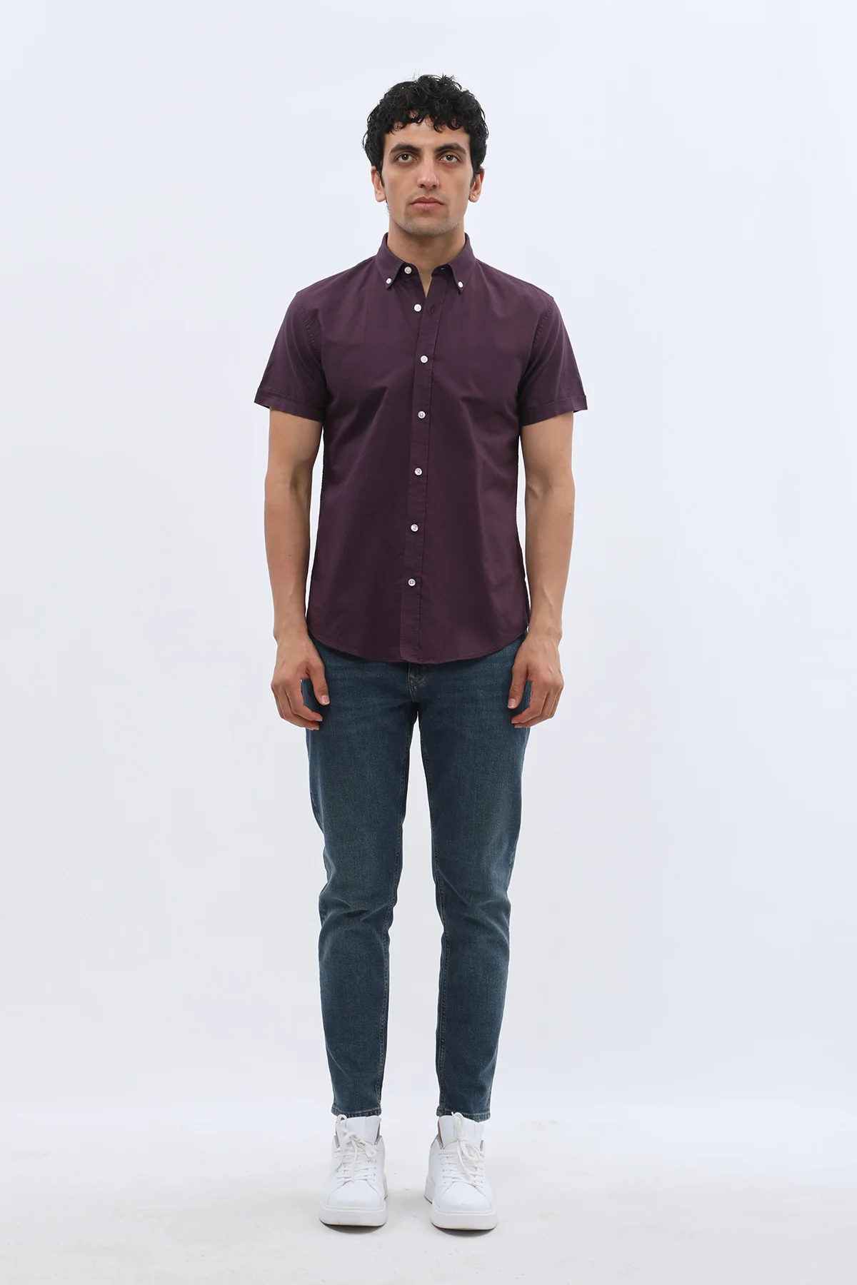 قميص أكسفورد بأكمام قصيرة وقبة بأزرار من SHIRTSPRO - لون نهدي غامق - Image 3