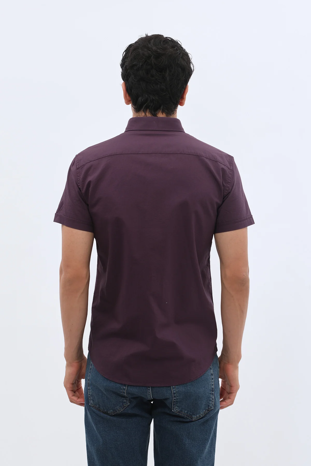 قميص أكسفورد بأكمام قصيرة وقبة بأزرار من SHIRTSPRO - لون نهدي غامق - Image 4
