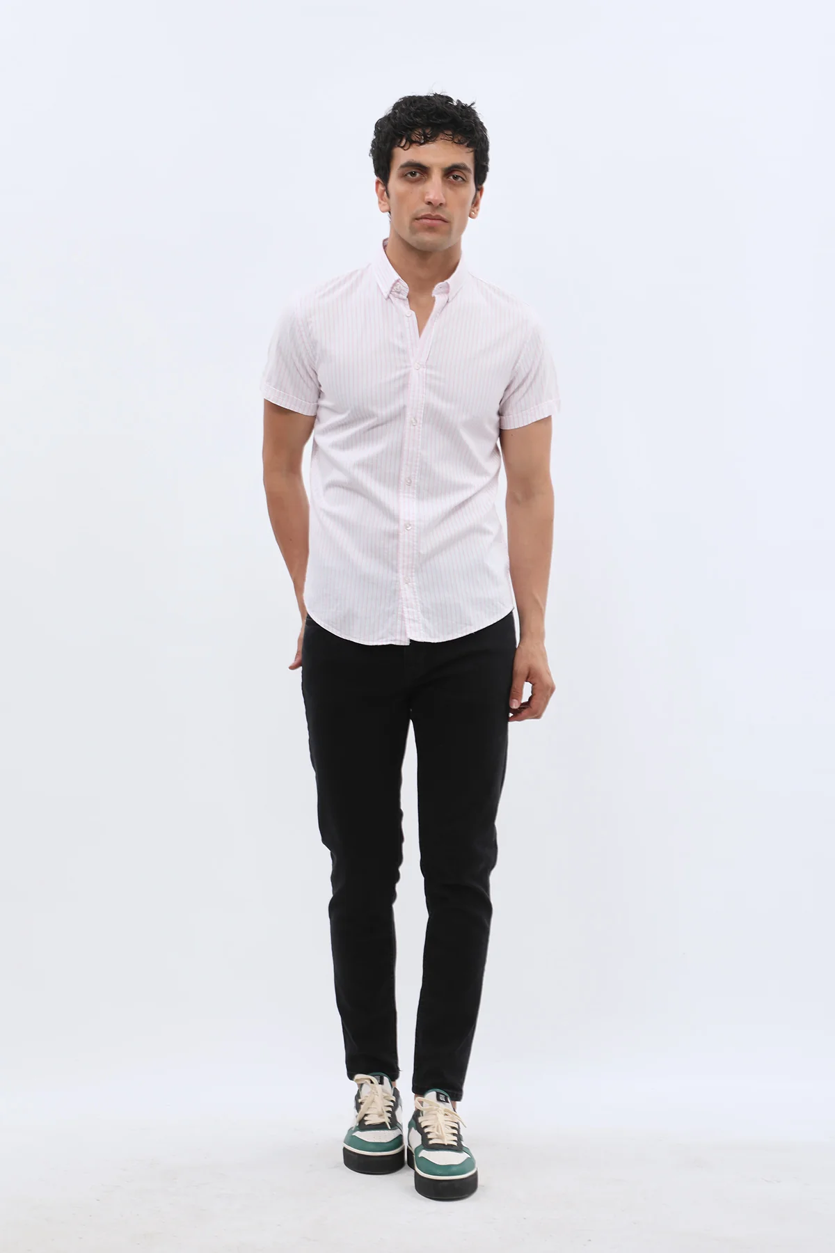قميص أوكسفورد مخطط بأكمام قصيرة وقبة بأزرار من SHIRTSPRO - لون وردي
 - Image 3