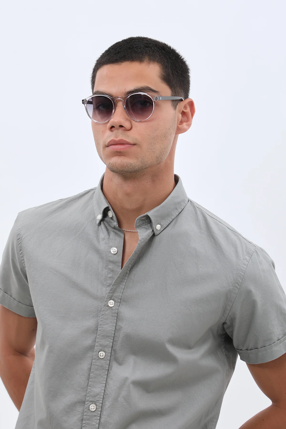 قميص أكسفورد بأكمام قصيرة وقبة بأزرار من SHIRTSPRO - لون رمادي فاتح - Image 4