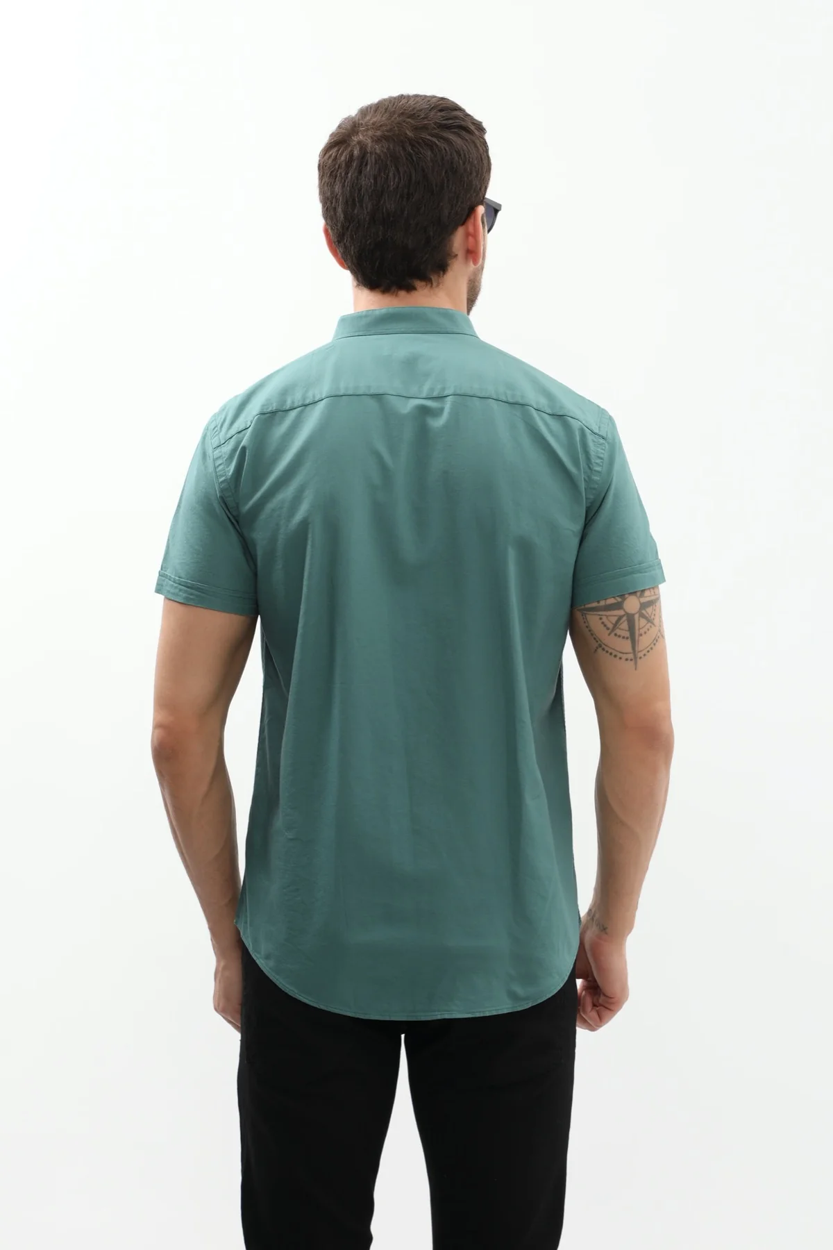 قميص أكسفورد بأكمام قصيرة وقبة ماندارين من SHIRTSPRO - لون أخضر عتيق - Image 5
