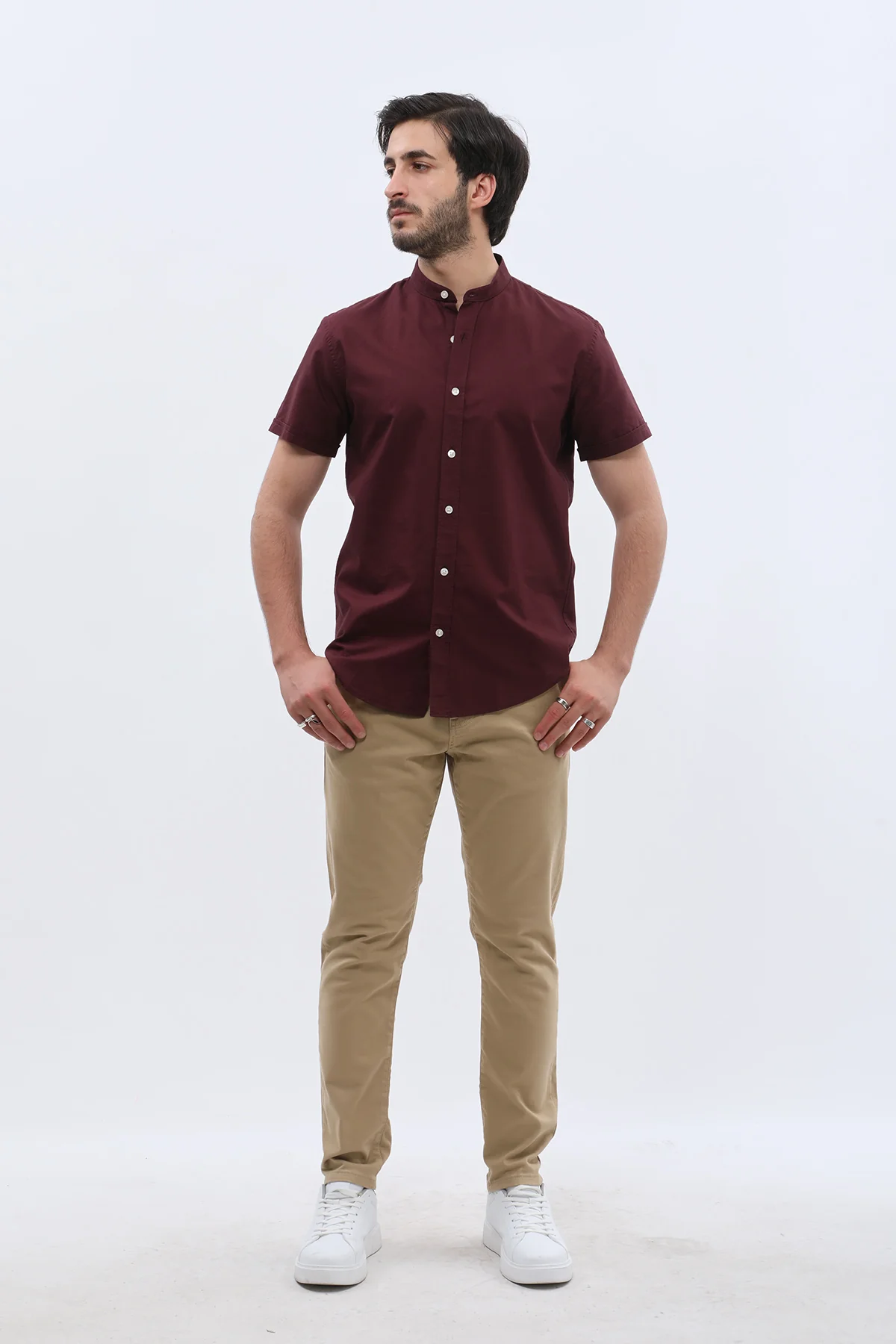 قميص أكسفورد بأكمام قصيرة وقبة ماندارين من SHIRTSPRO - لون أحمر بورجندي غامق - Image 3