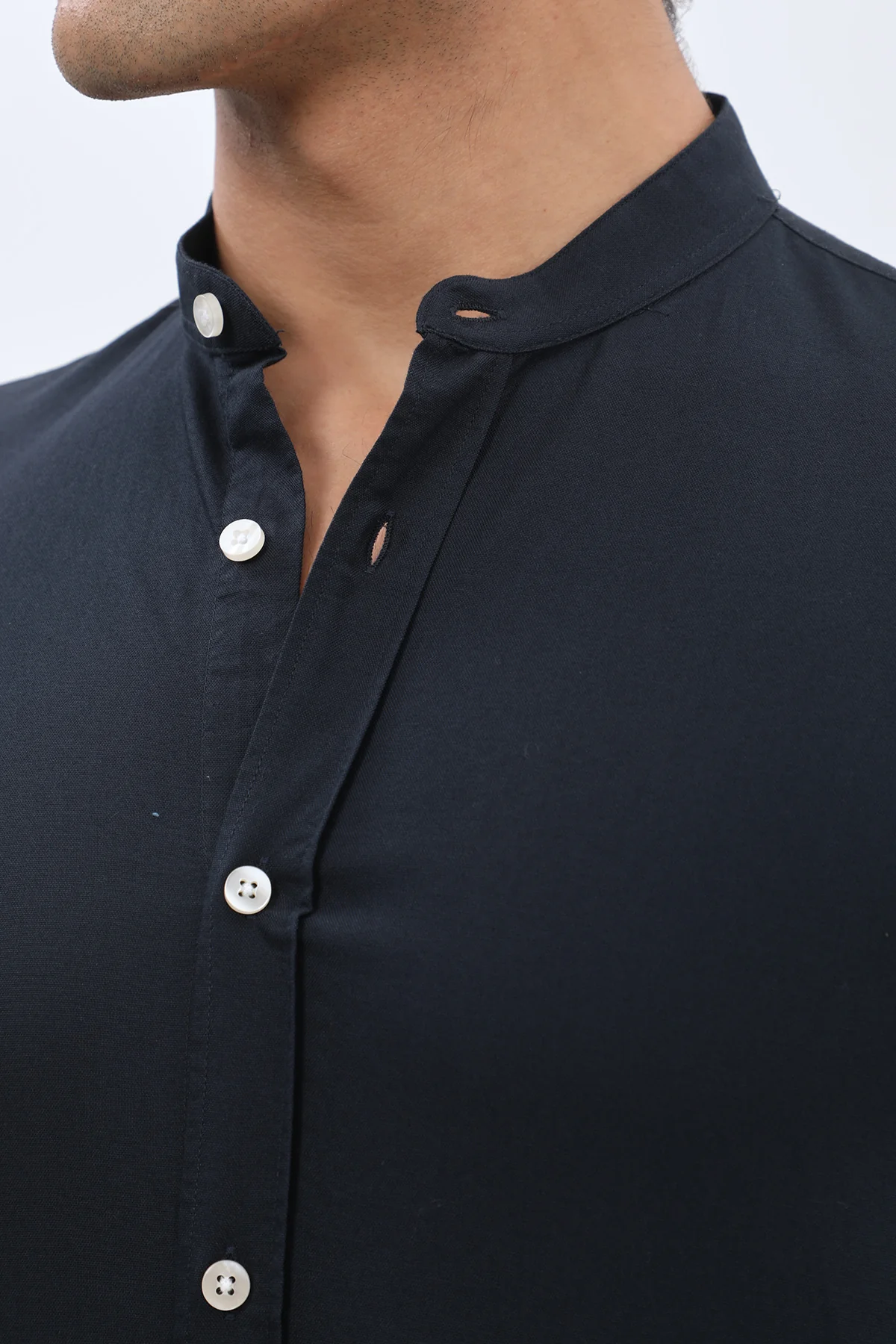 قميص أكسفورد بأكمام قصيرة وقبة ماندارين من SHIRTSPRO - لون كحلي