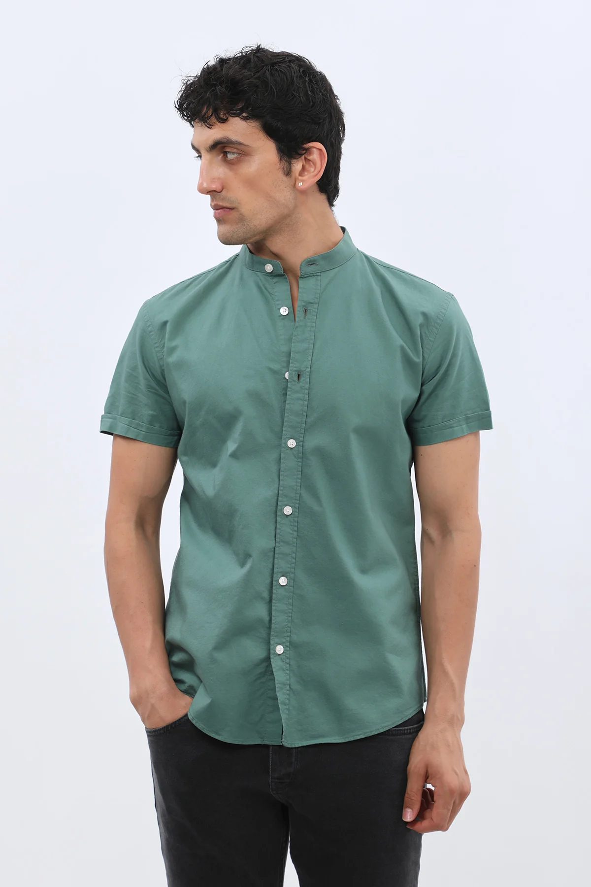 قميص أكسفورد بأكمام قصيرة وقبة ماندارين من SHIRTSPRO - لون أخضر رمادي - Image 2