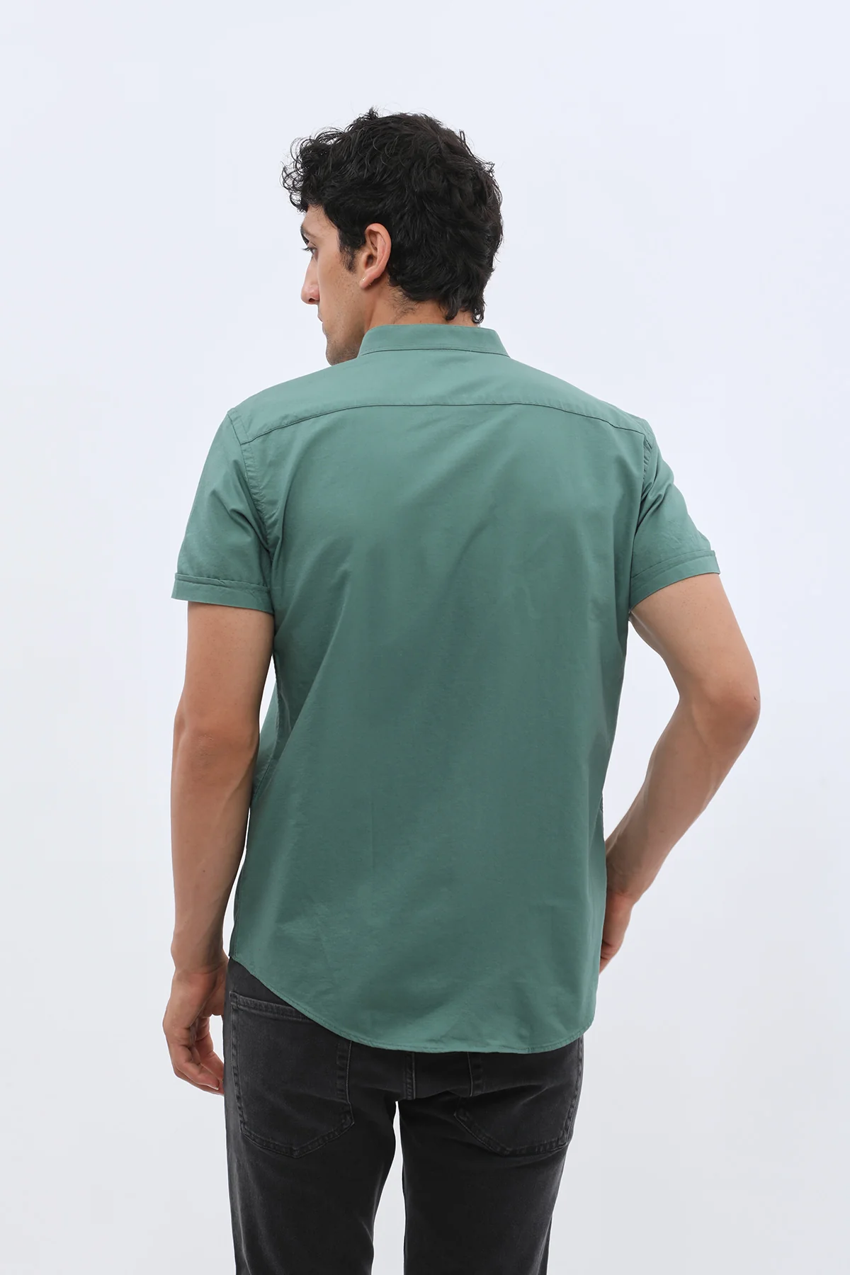 قميص أكسفورد بأكمام قصيرة وقبة ماندارين من SHIRTSPRO - لون أخضر رمادي - Image 5