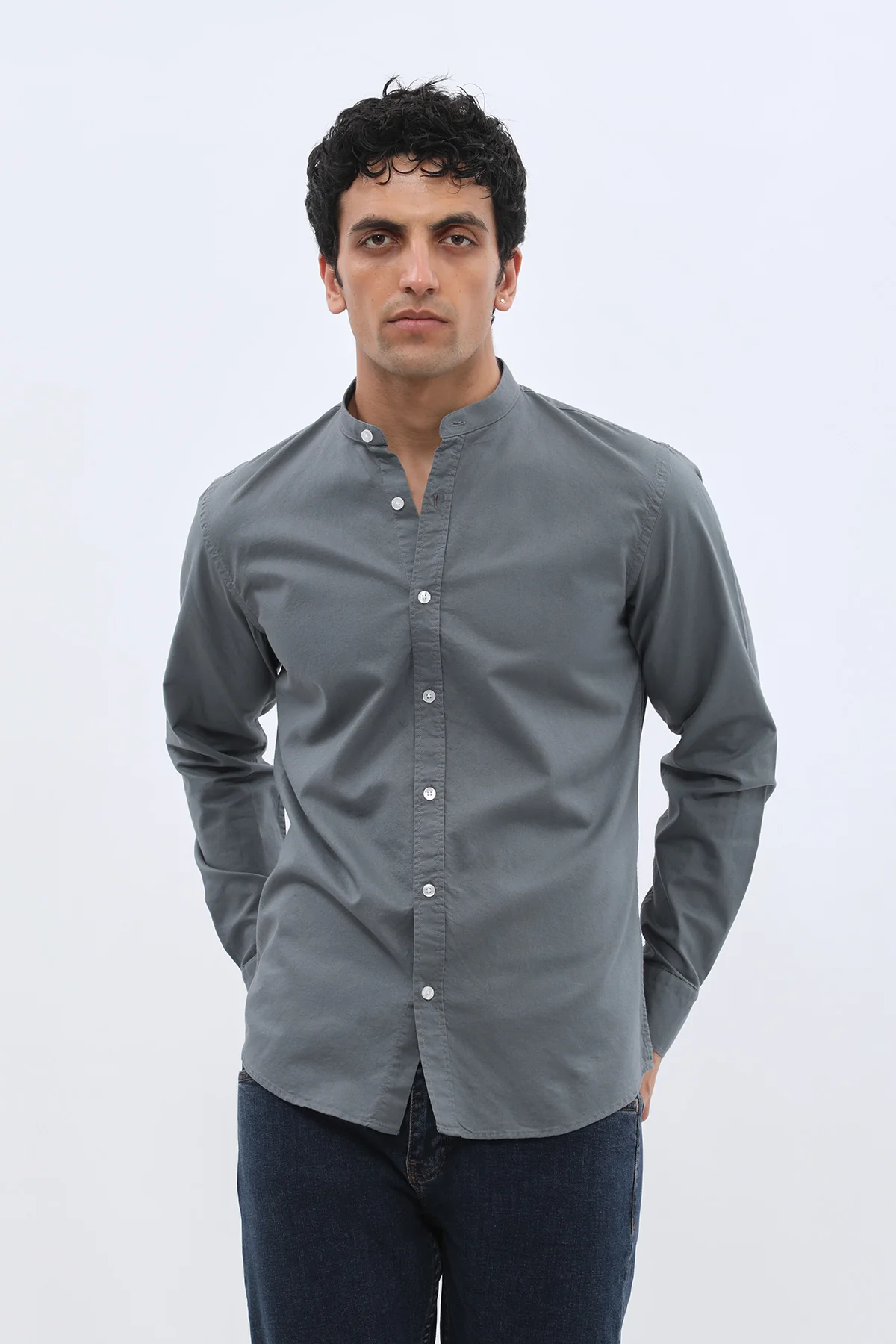 قميص أكسفورد بقبة ماندارين من SHIRTSPRO - لون دخاني

 - Image 6