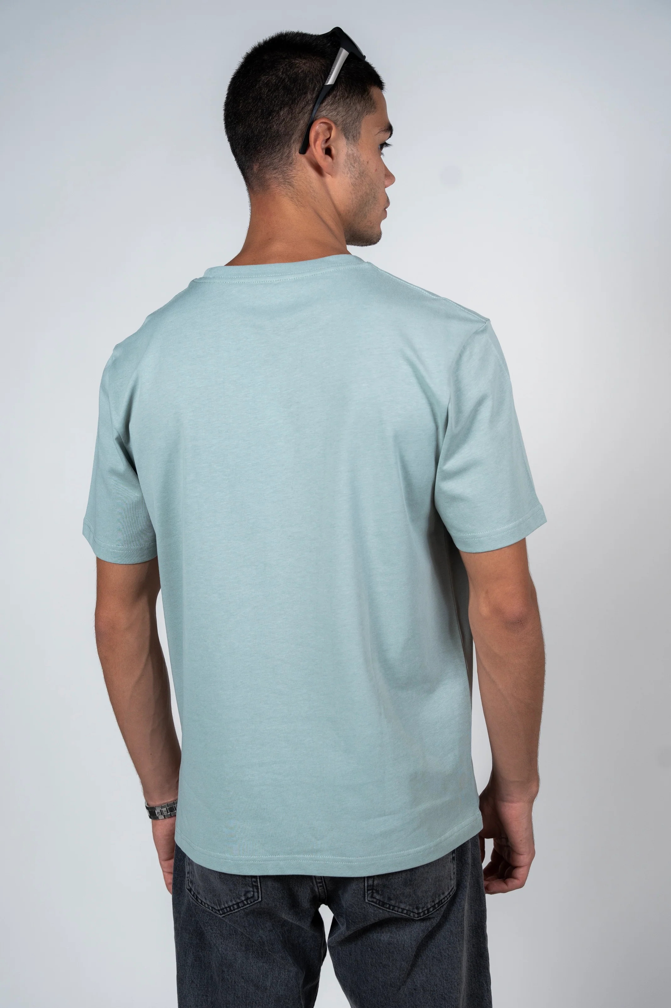 تيشيرت قطن 100% من SHIRTSPRO - لون أخضر فاتح - Image 4