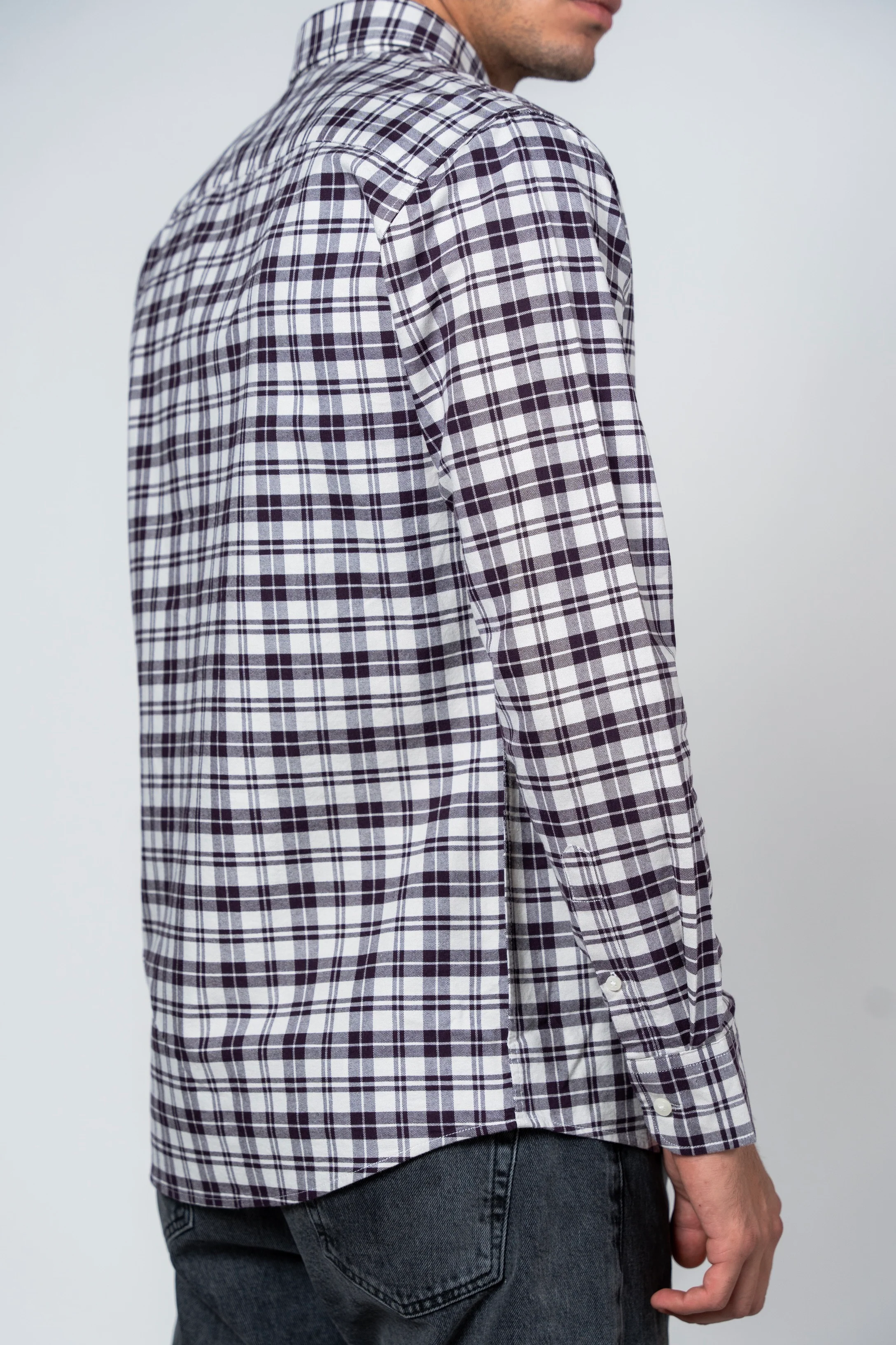 قميص كاروهات بقبة بأزرار من SHIRTSPRO - لون بيج فاتح
